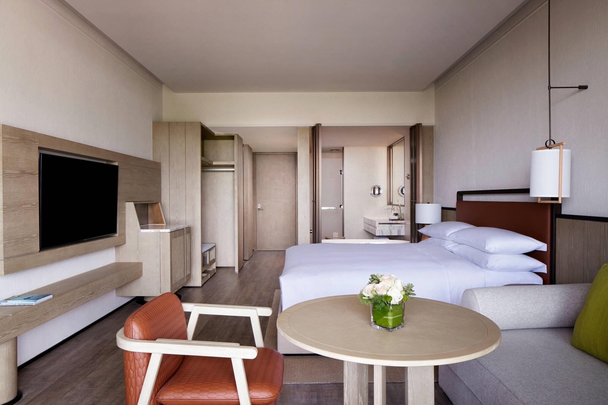 Double Ocean View King Bed