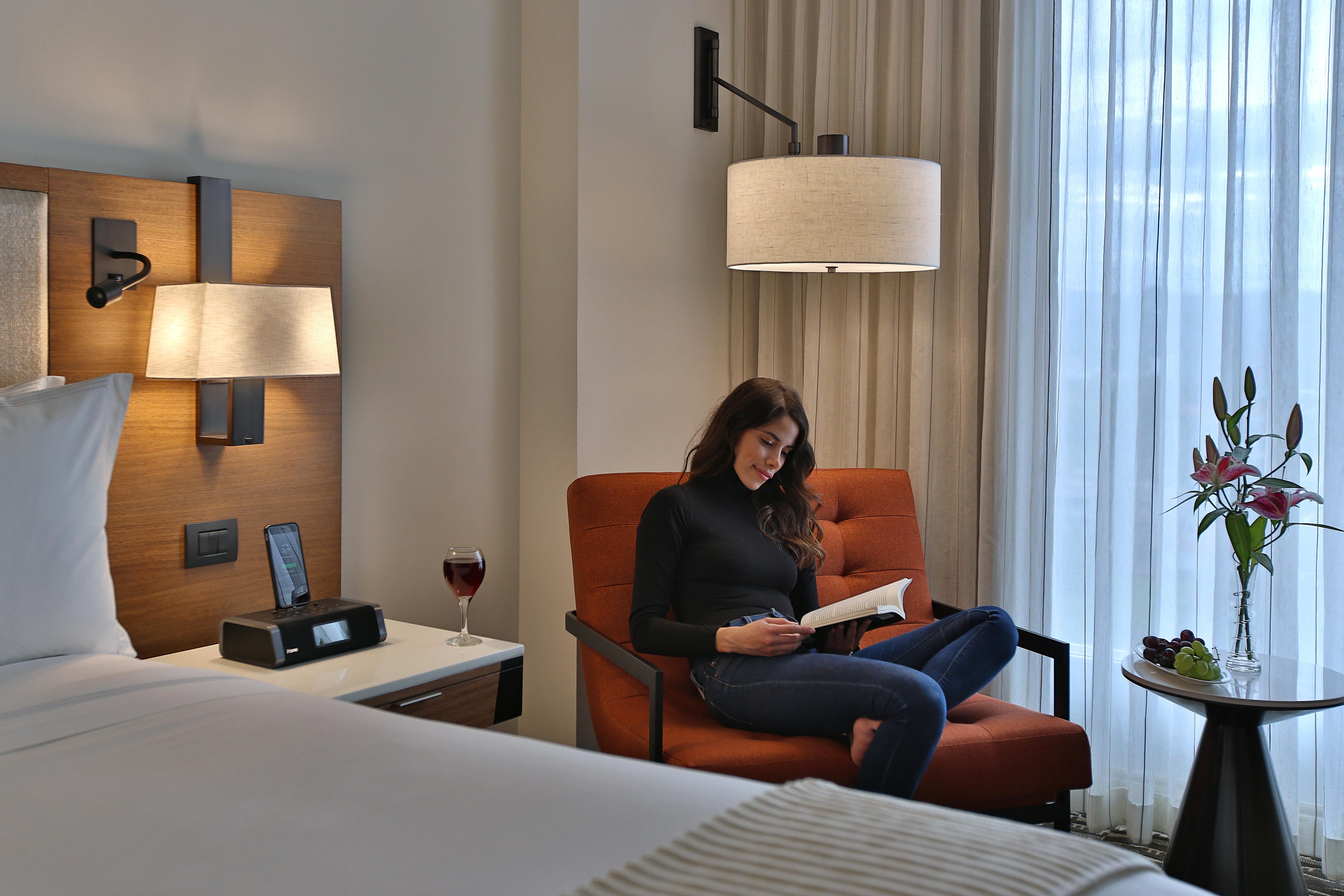 Double Business King Bed