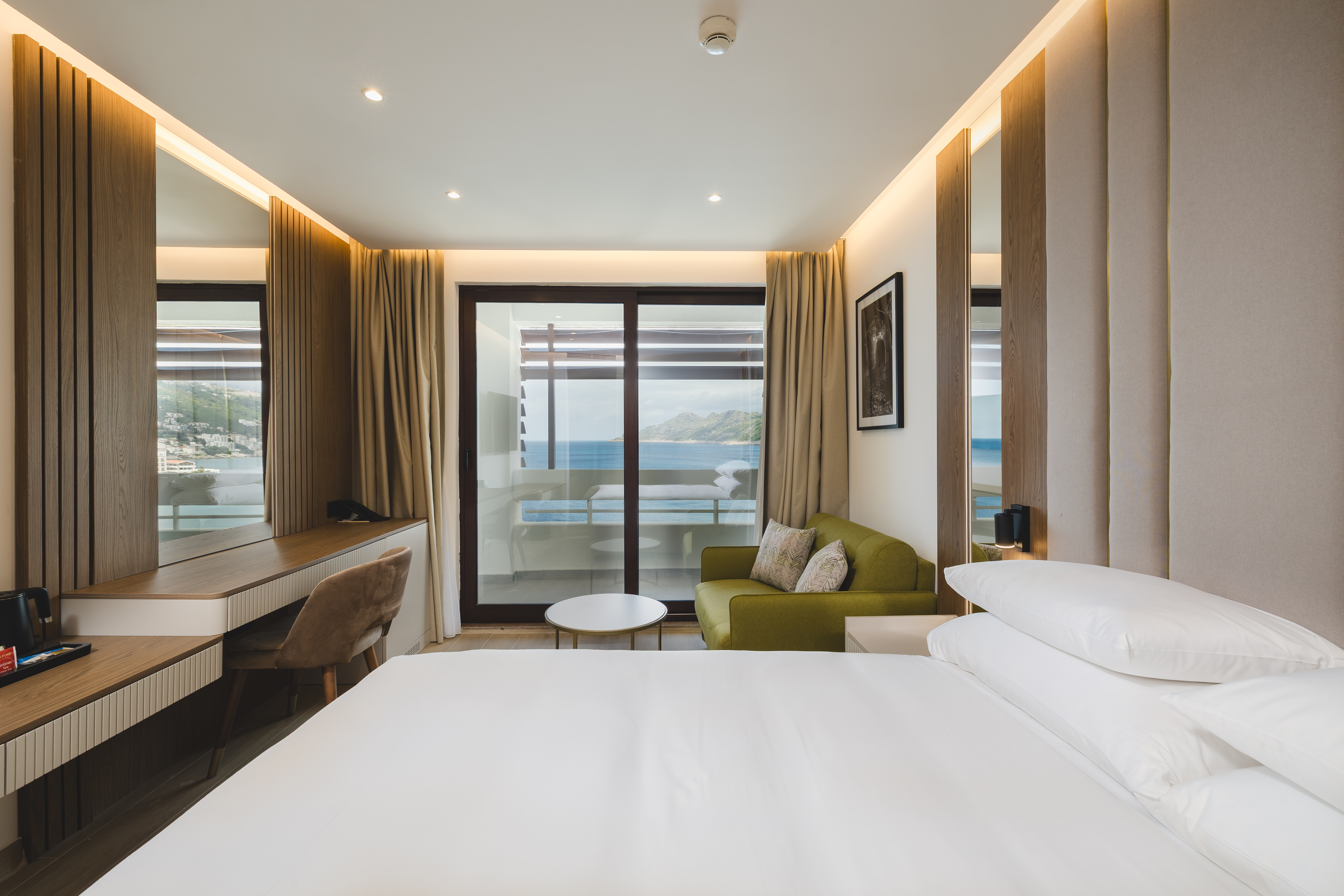 Double or Twin Superior Sea View