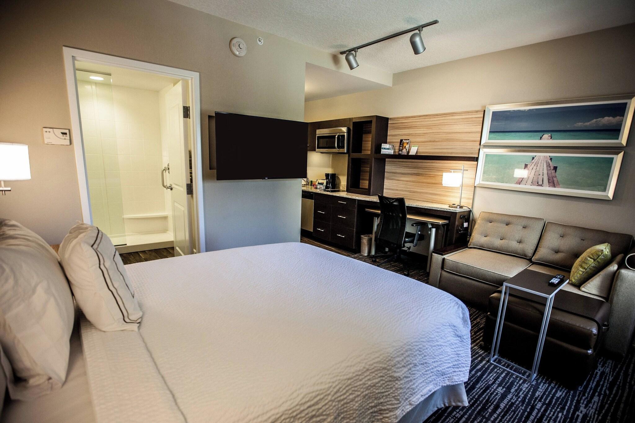 Studio King Size Bed