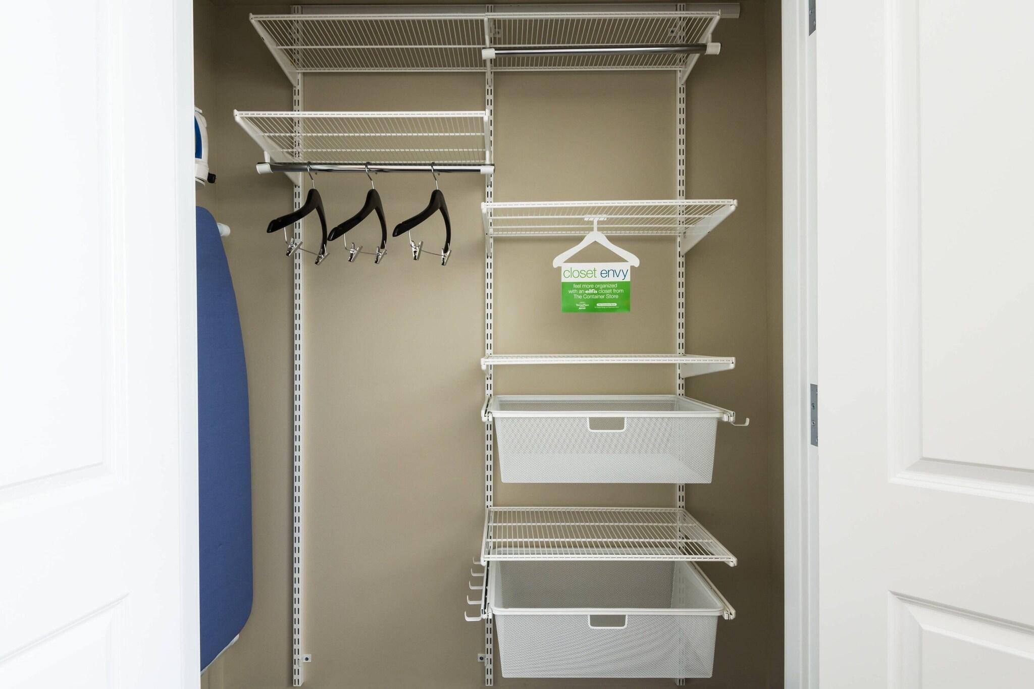 Studio Accessible King Size Bed