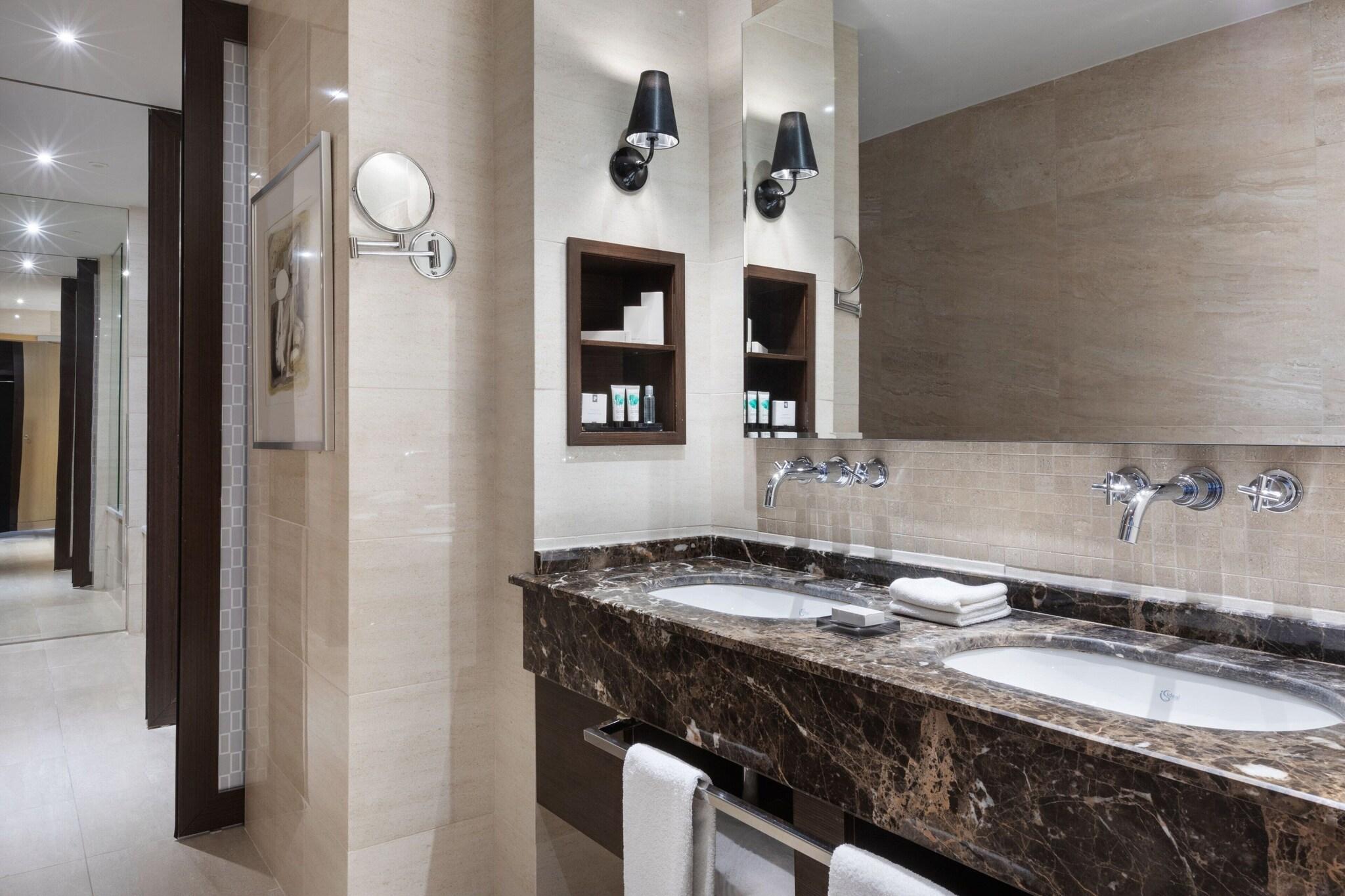 Suite Executive King Bed