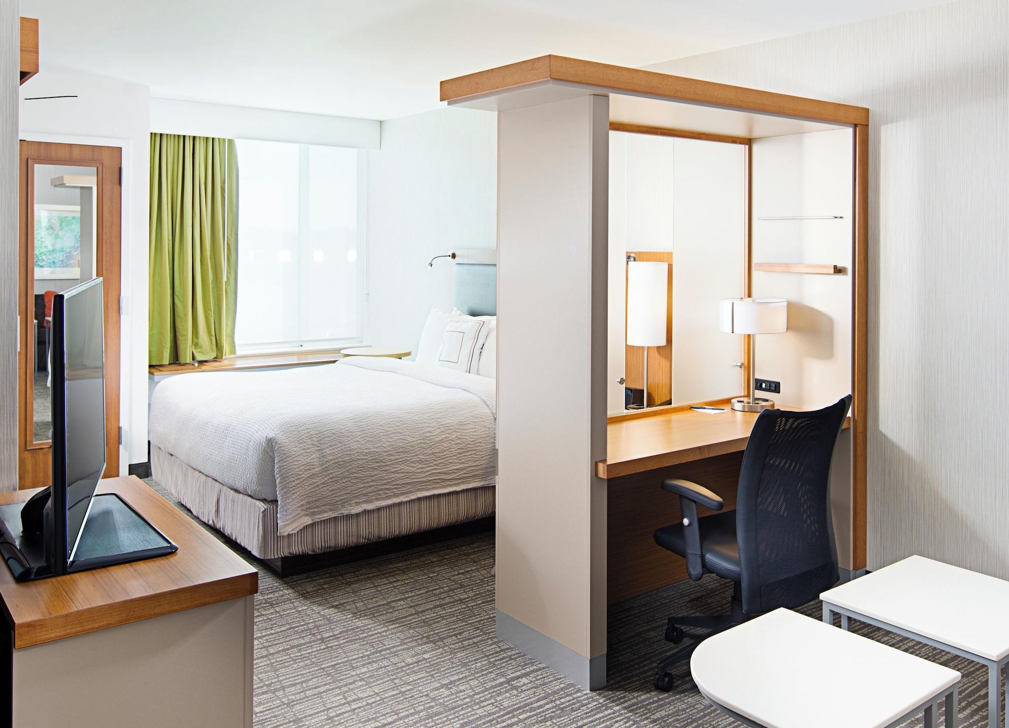 Studio King Size Bed