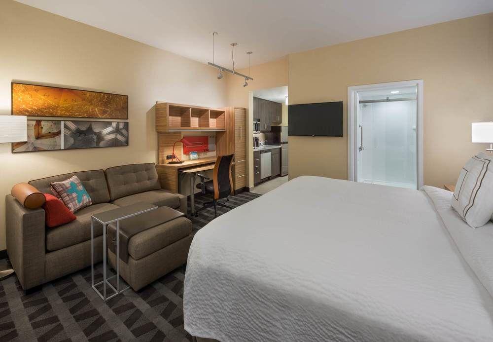 Studio King Size Bed