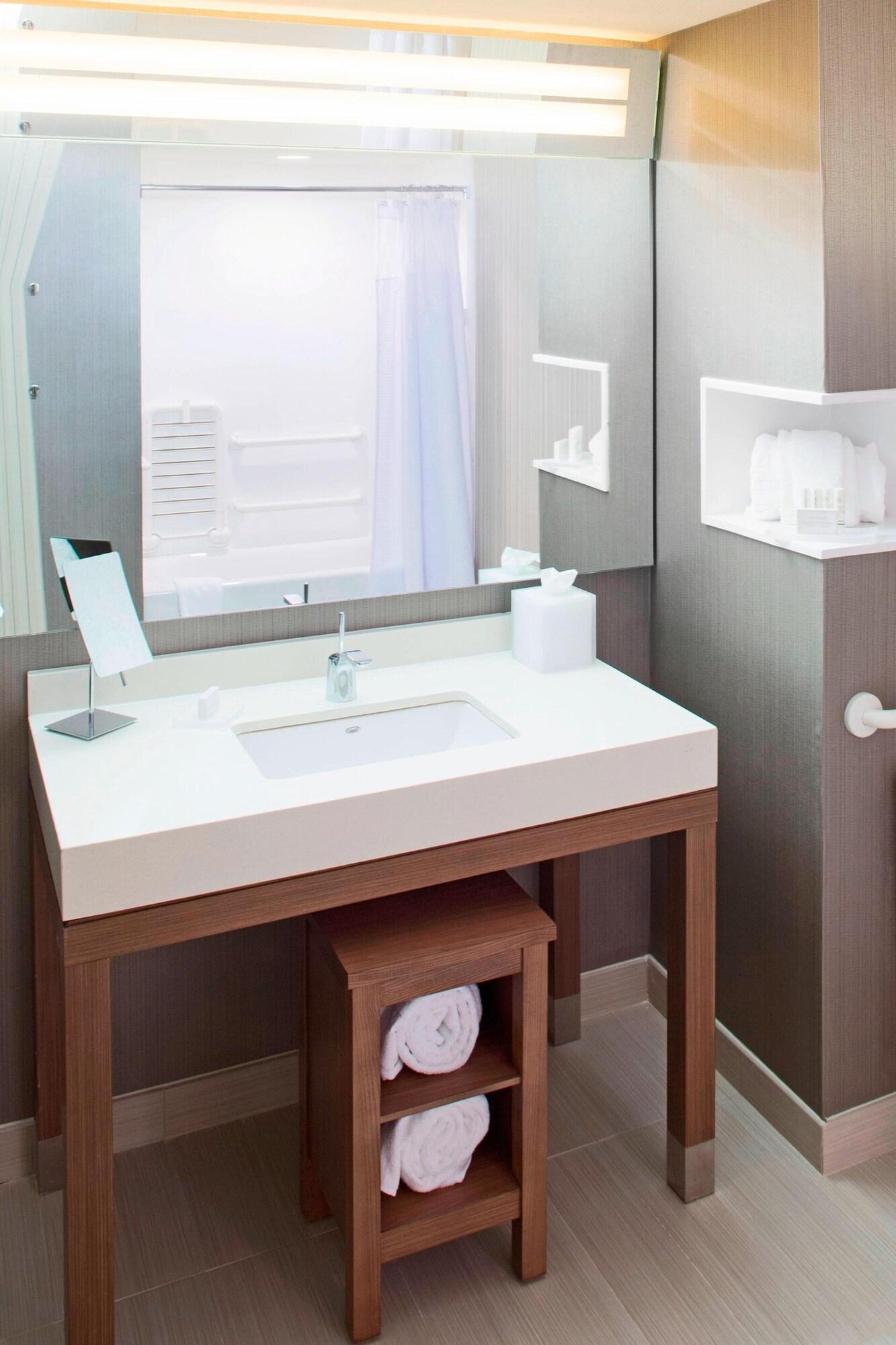 Quadruple Two Queen Beds