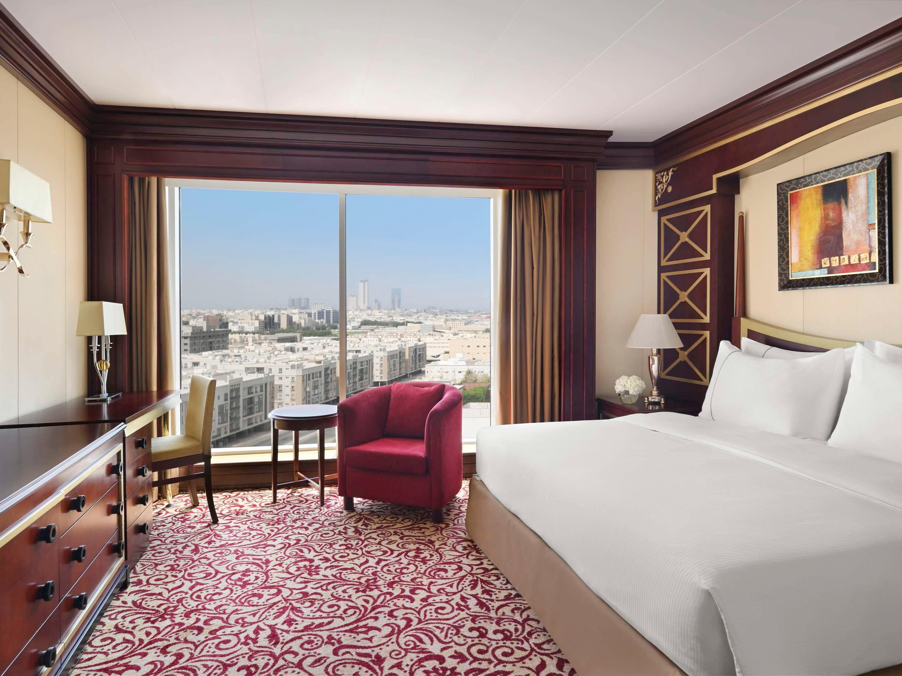 Room Executive King Bed