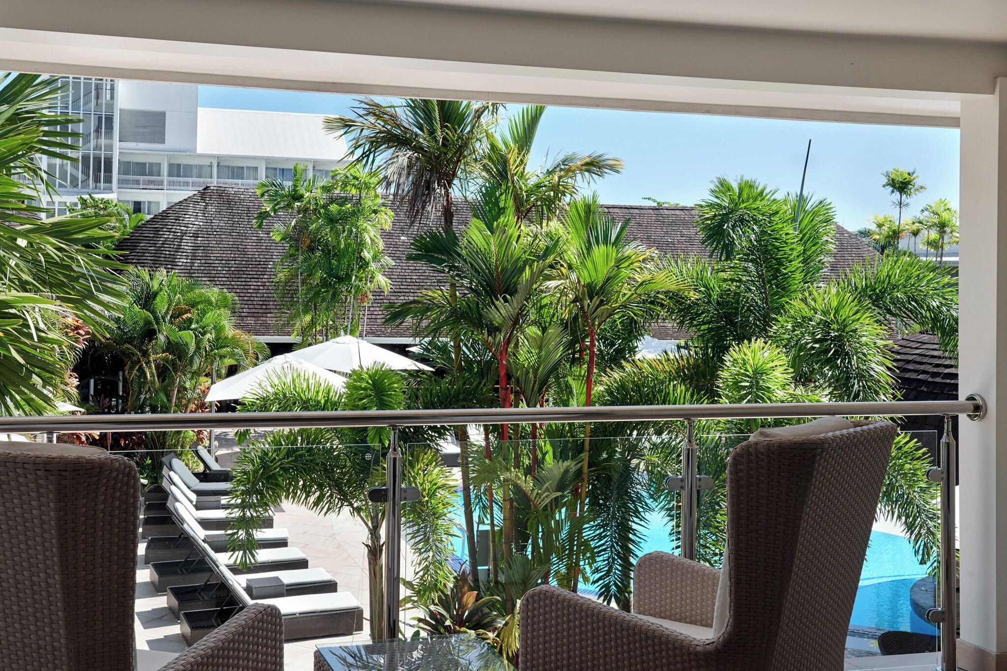 Double Pool View King Bed