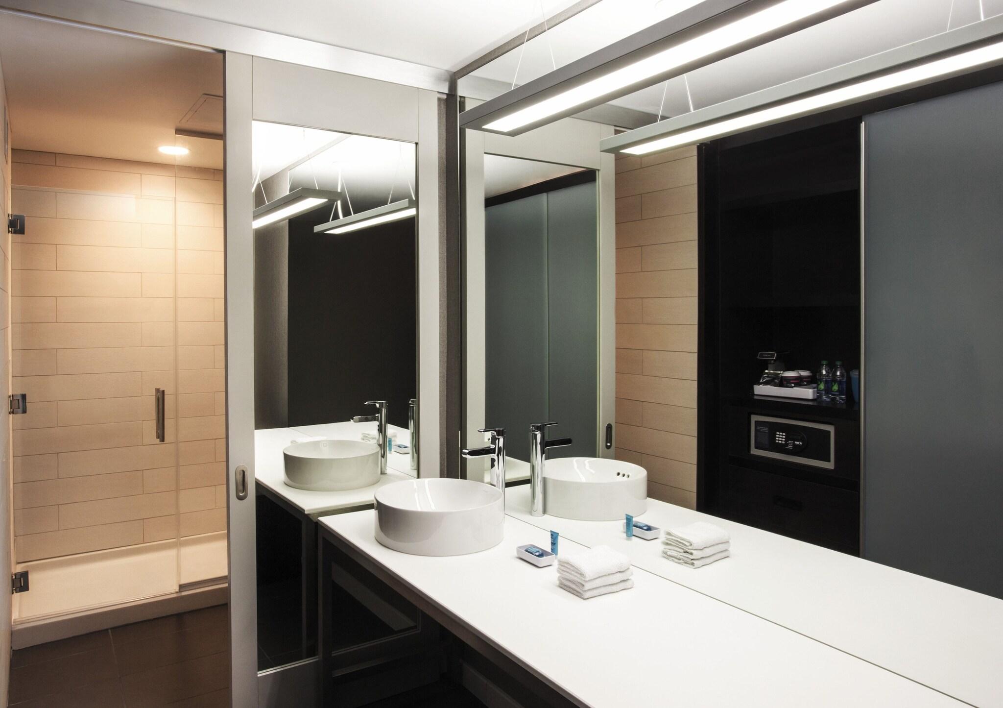 Double Deluxe City View