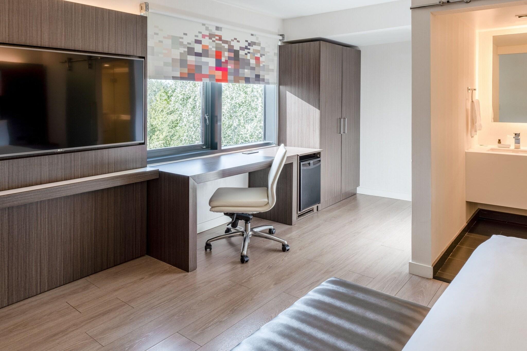 Double Queen Size Bed