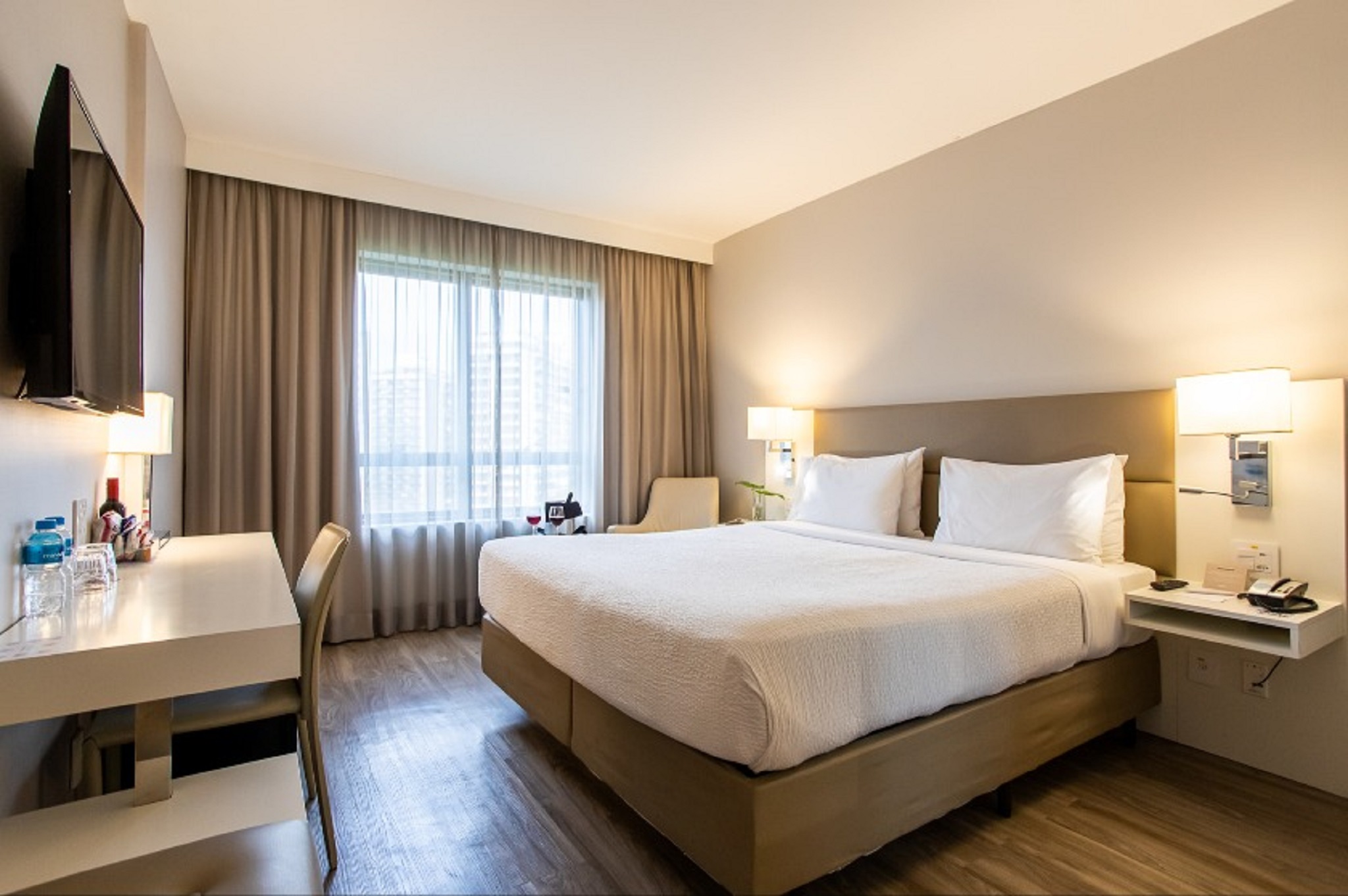 Single Queen Size Bed