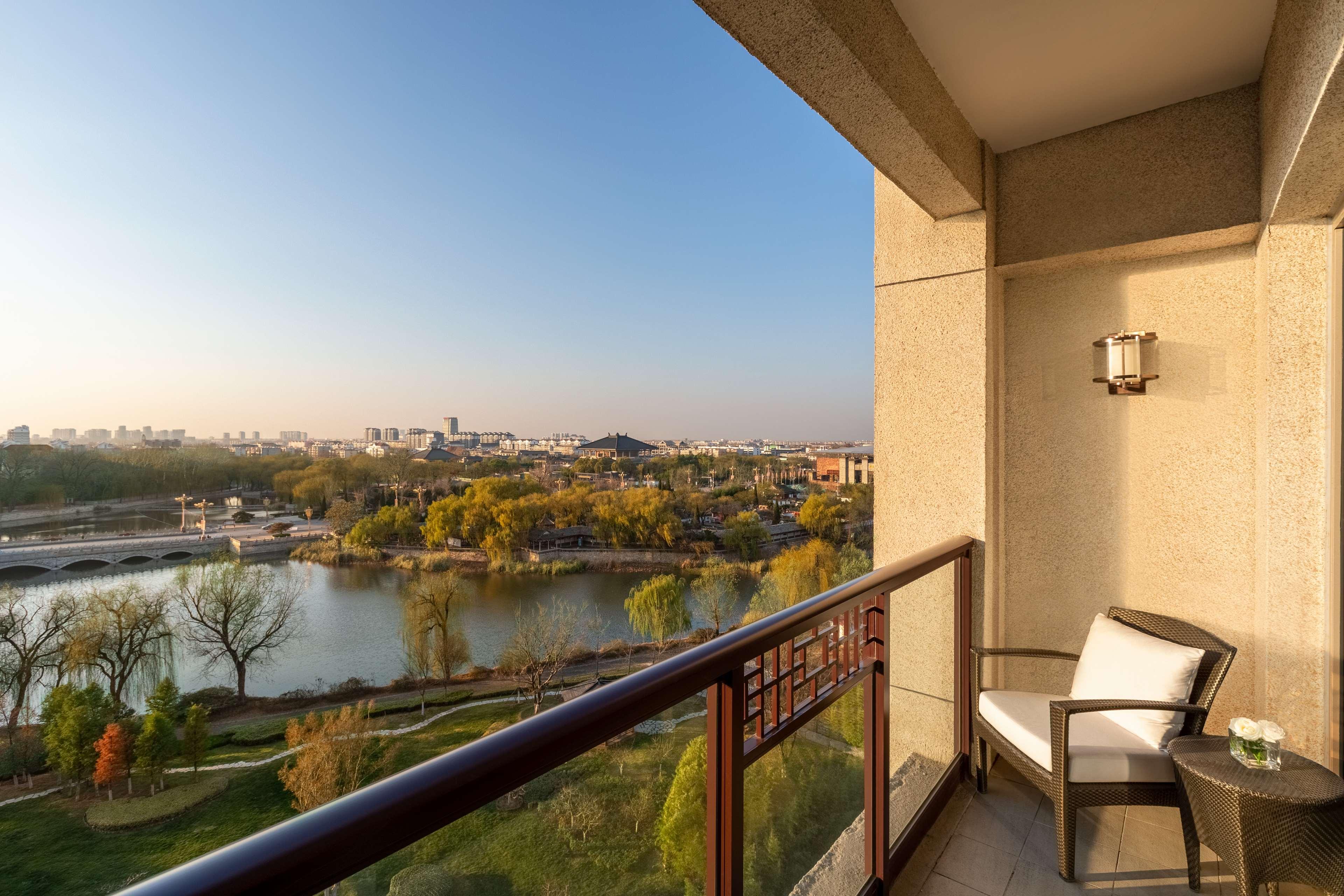 Twin Deluxe River View