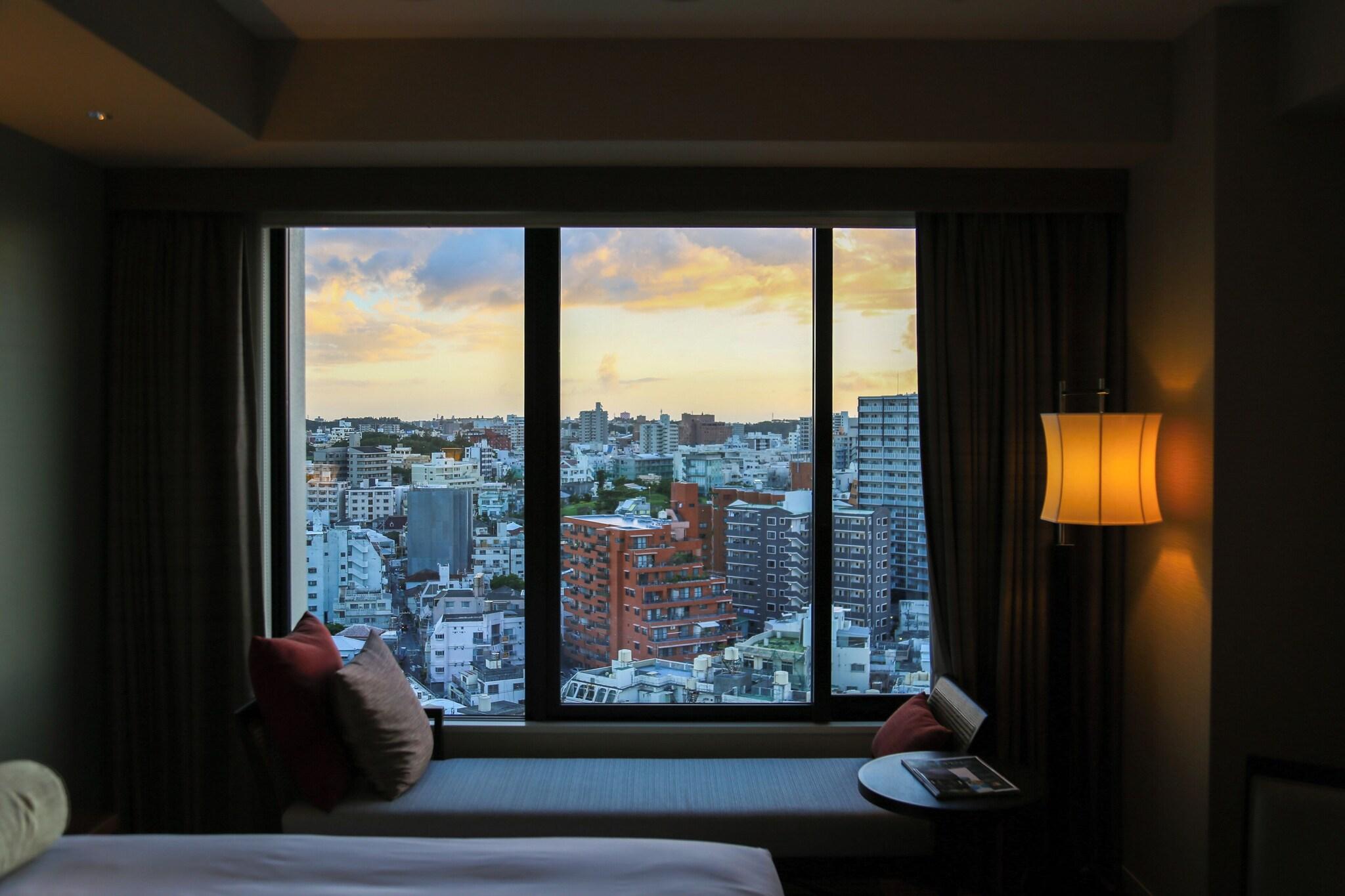 Twin Deluxe Two Beds