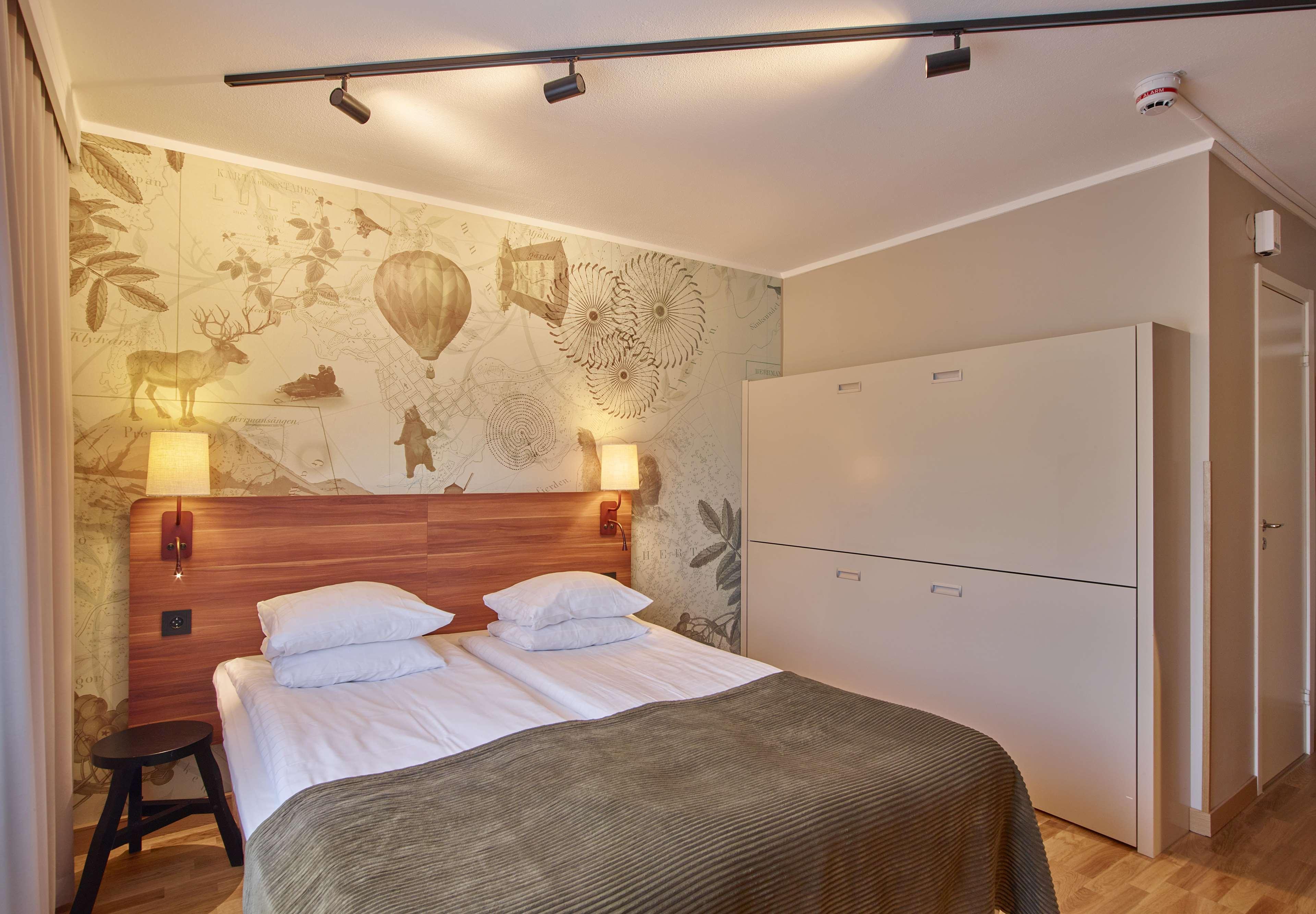 Family Room Capacity 3