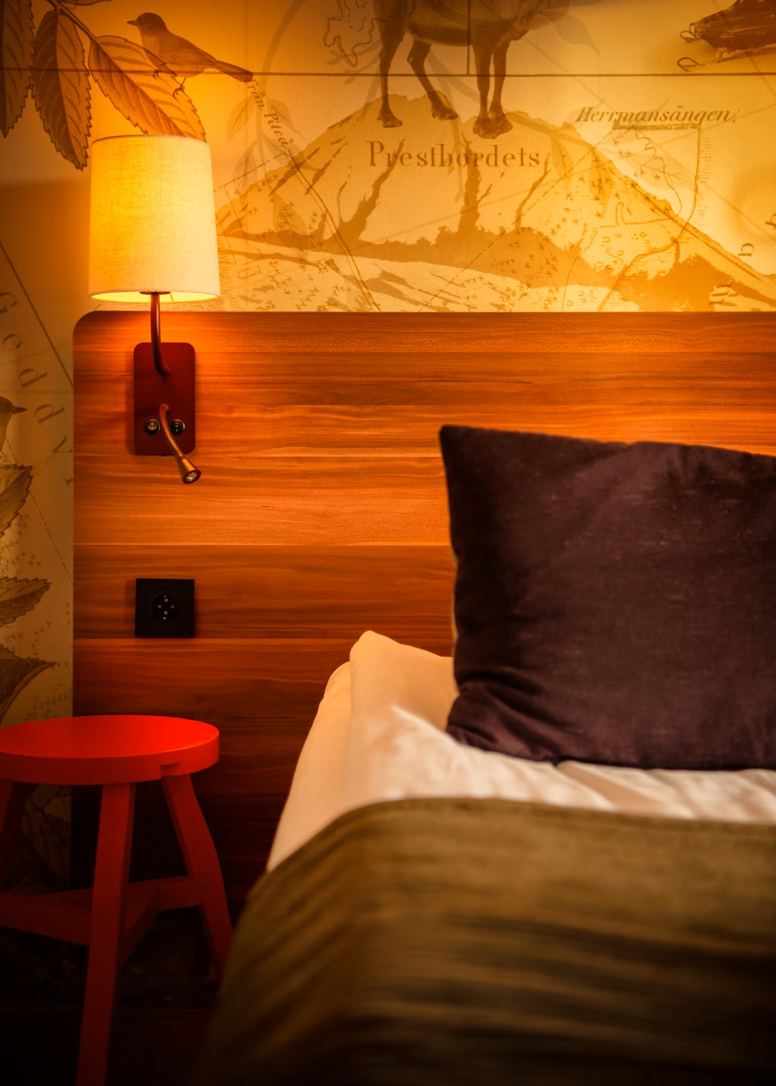 Double Single Superior King Bed