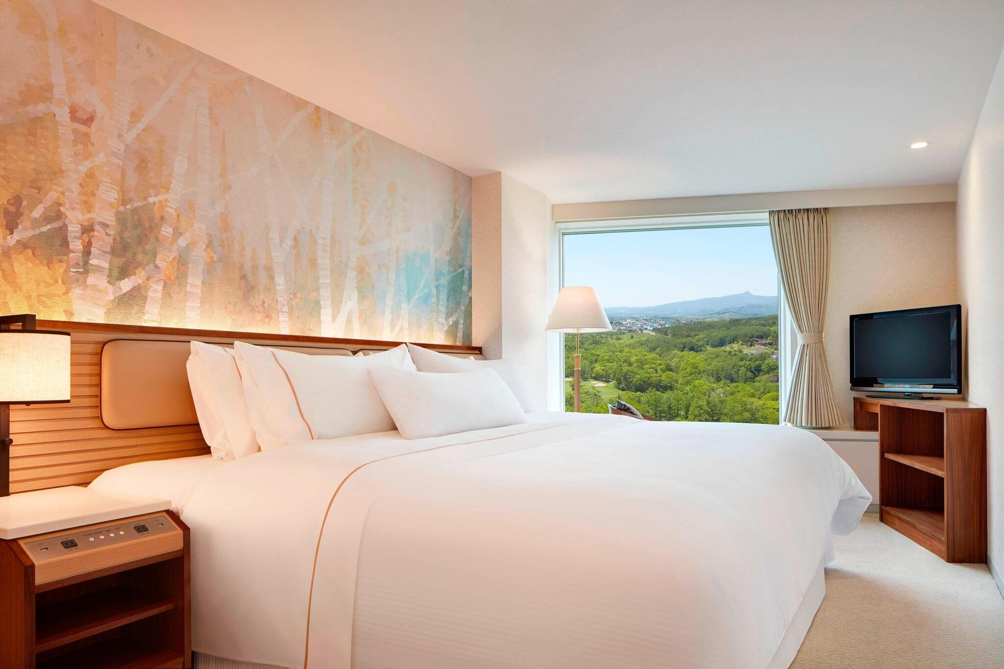 Double Deluxe King Bed