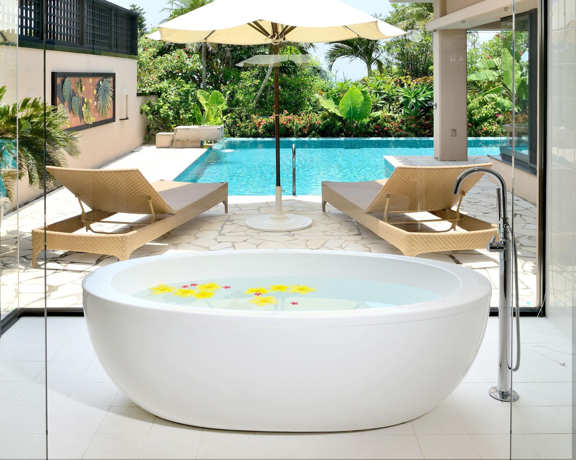 Villa Queen Bed Non Smoking