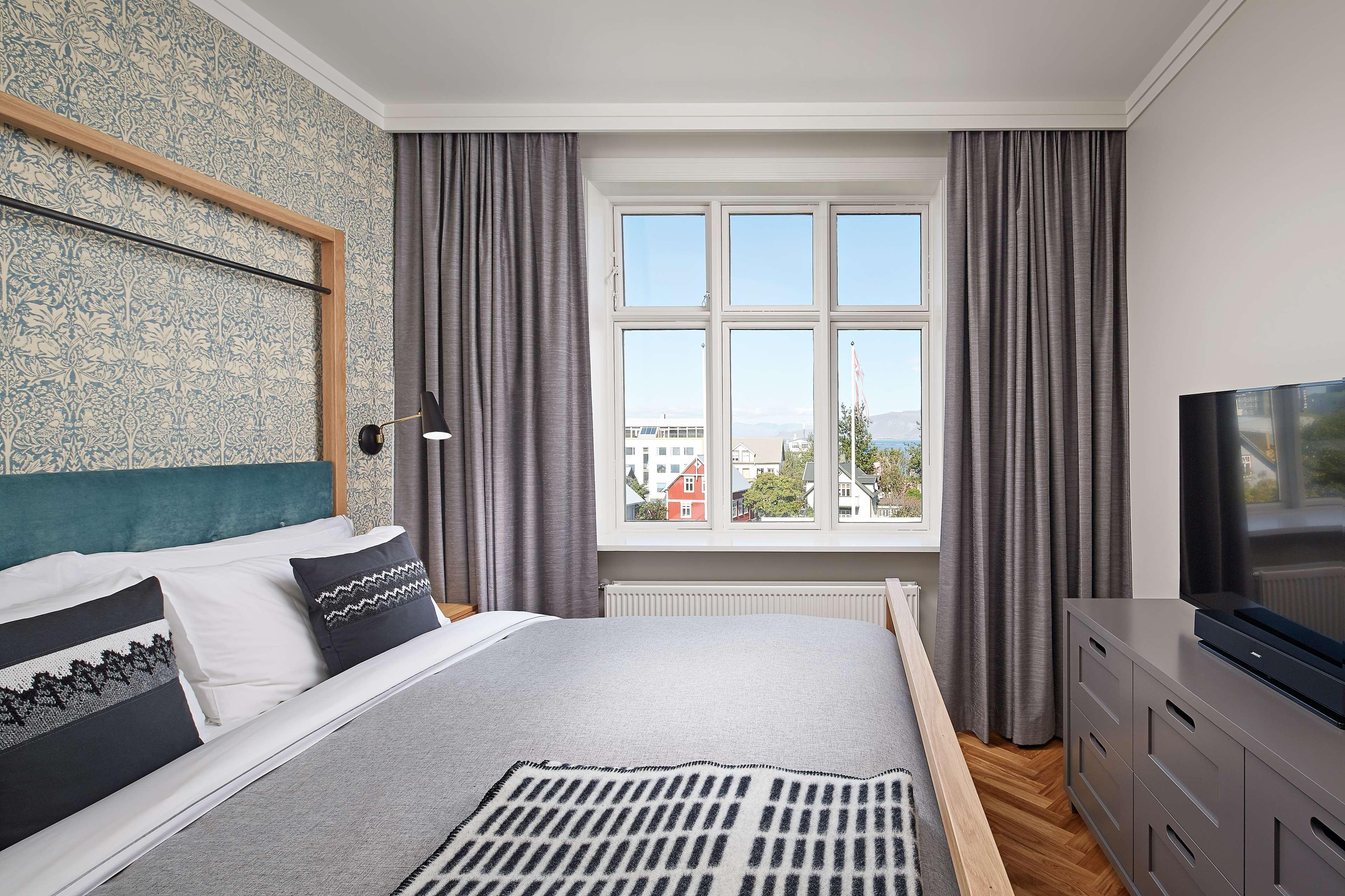 Suite King Bed One Bedroom 