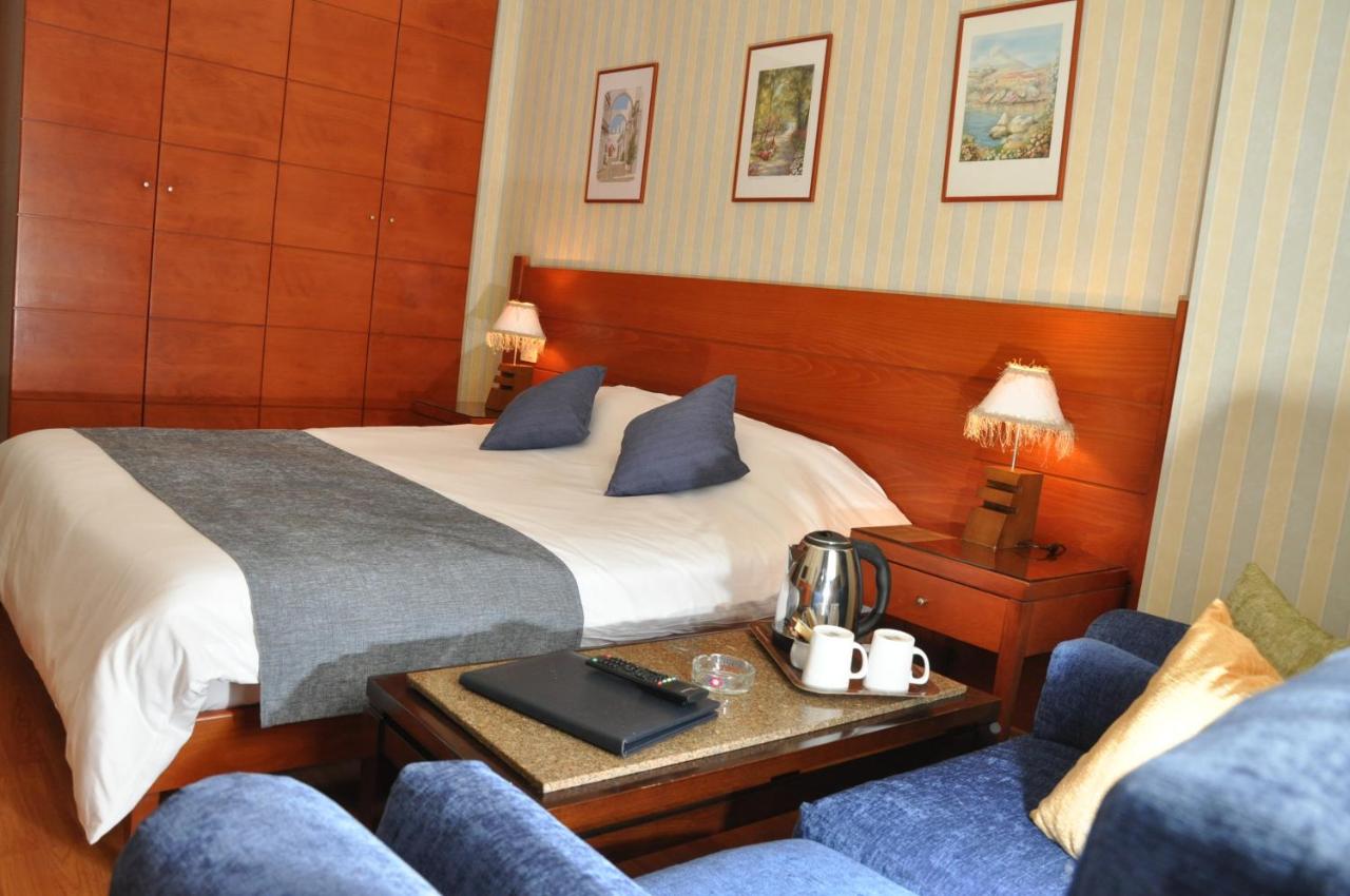 Double or Twin Deluxe