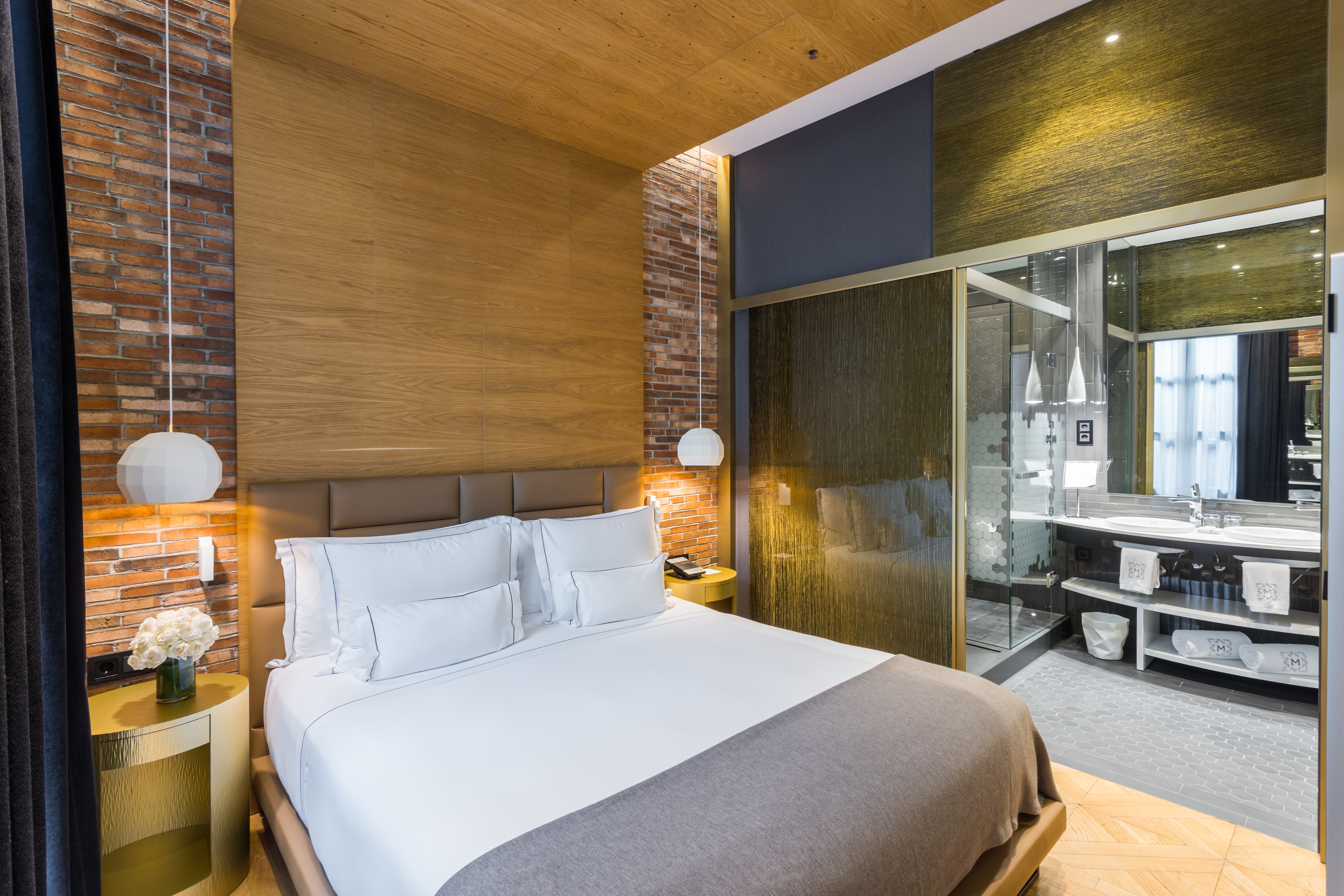 Junior Suite Inner-king Size Bed