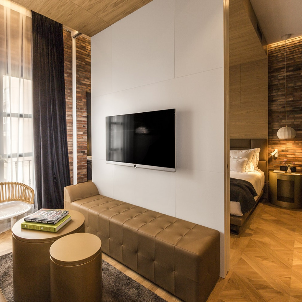 Junior Suite Inner-king Size Bed