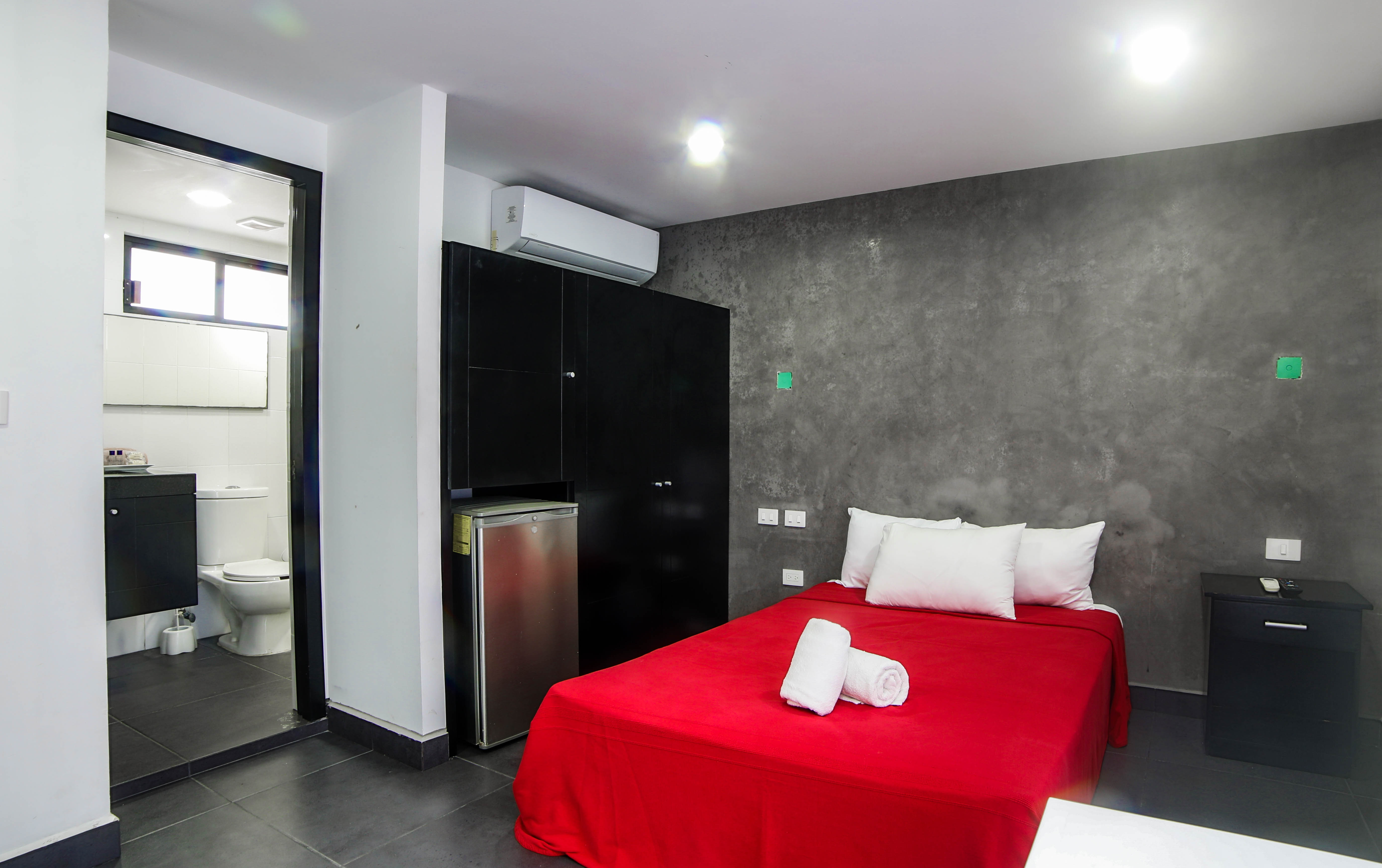 Double Deluxe King Bed