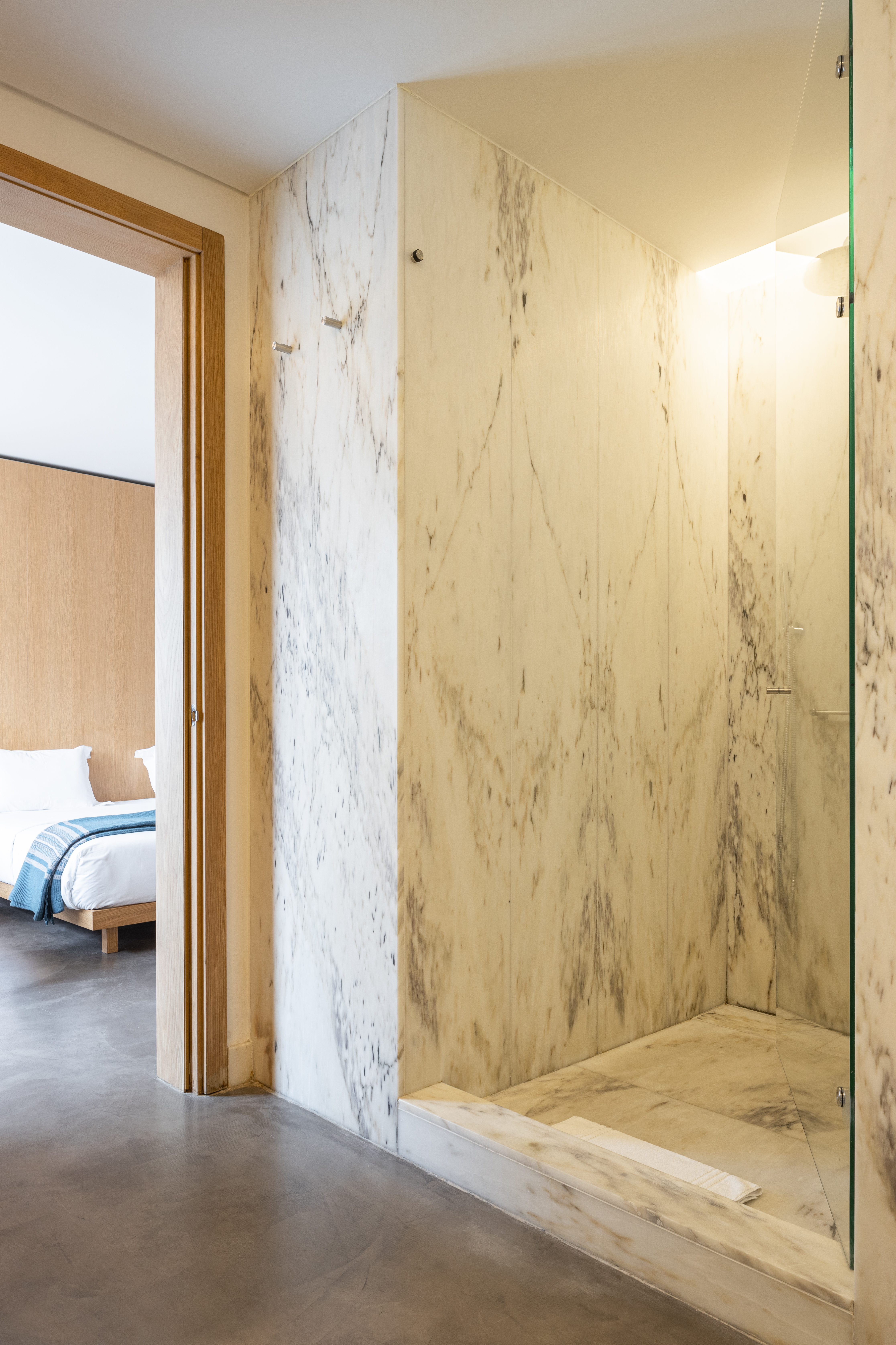 Double or Twin Deluxe