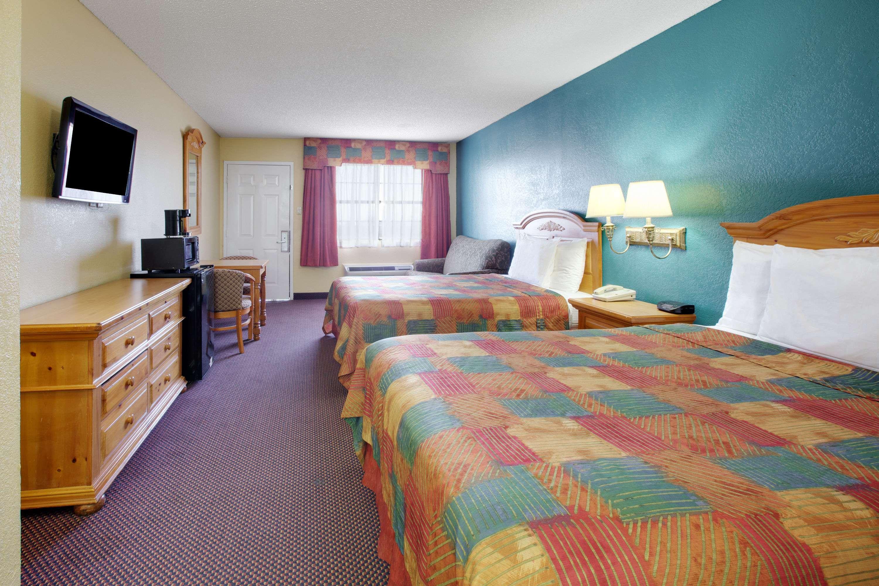 Double Two Queen Beds