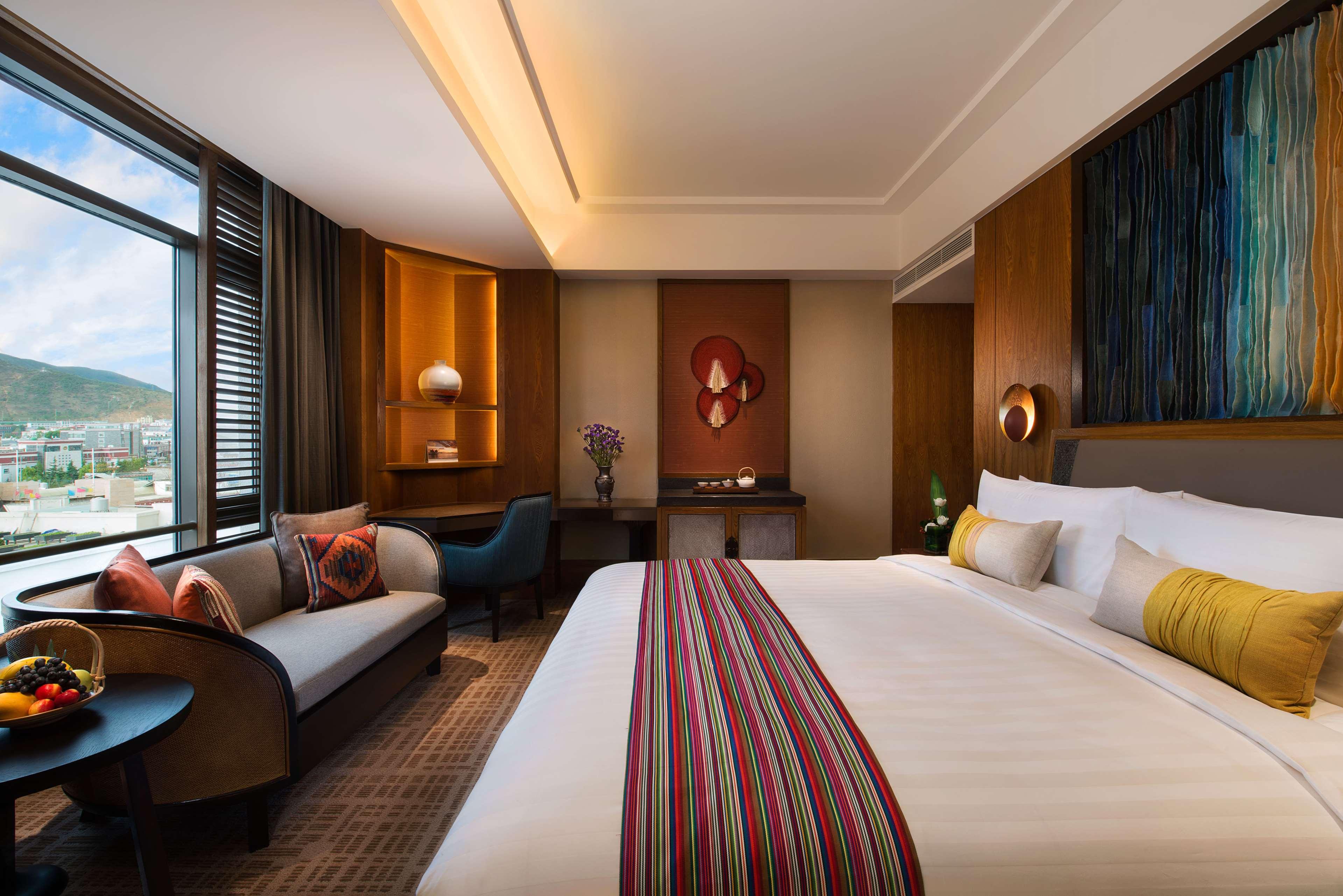 Double Deluxe King Bed