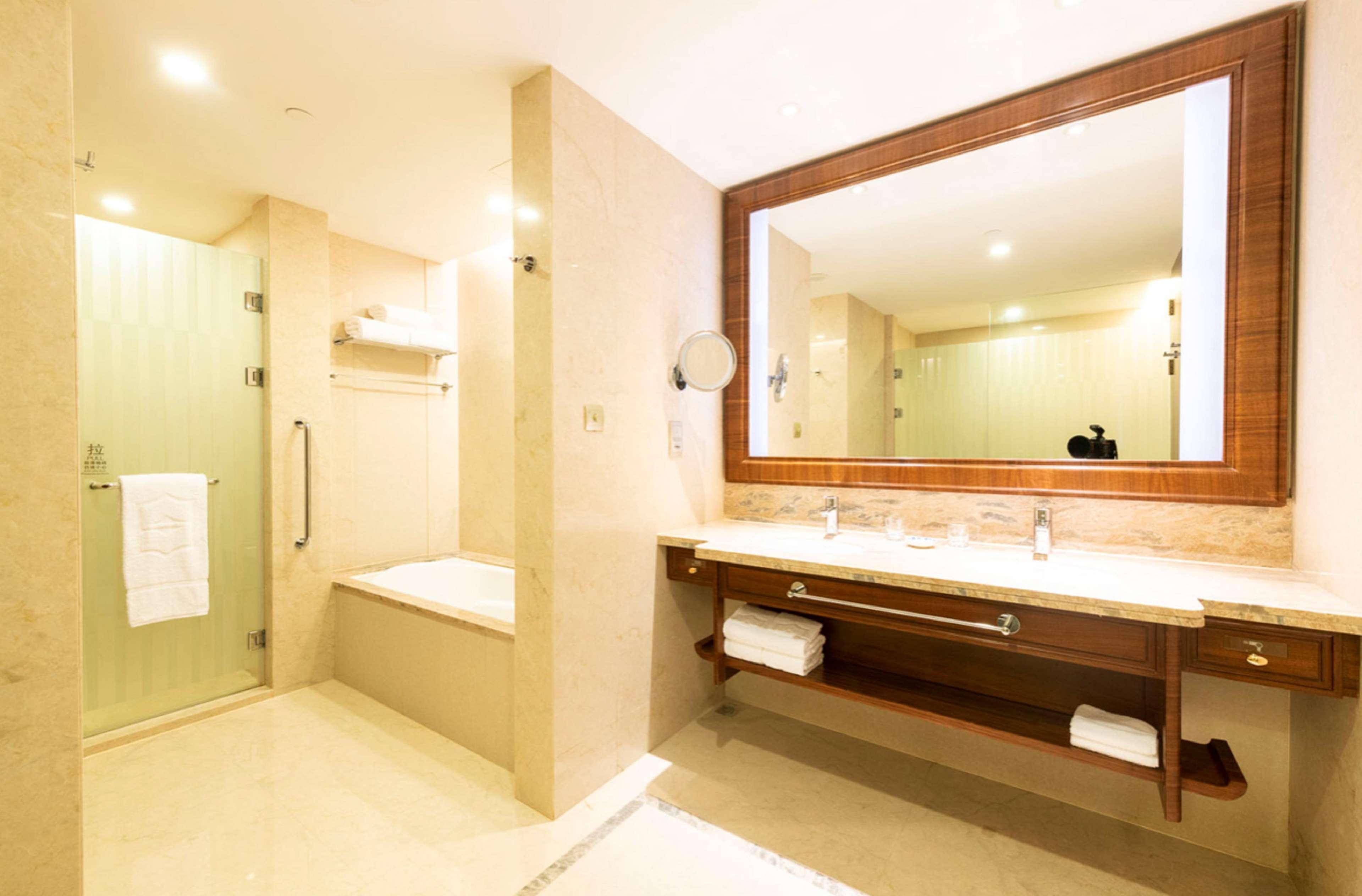 Suite Executive King Bed