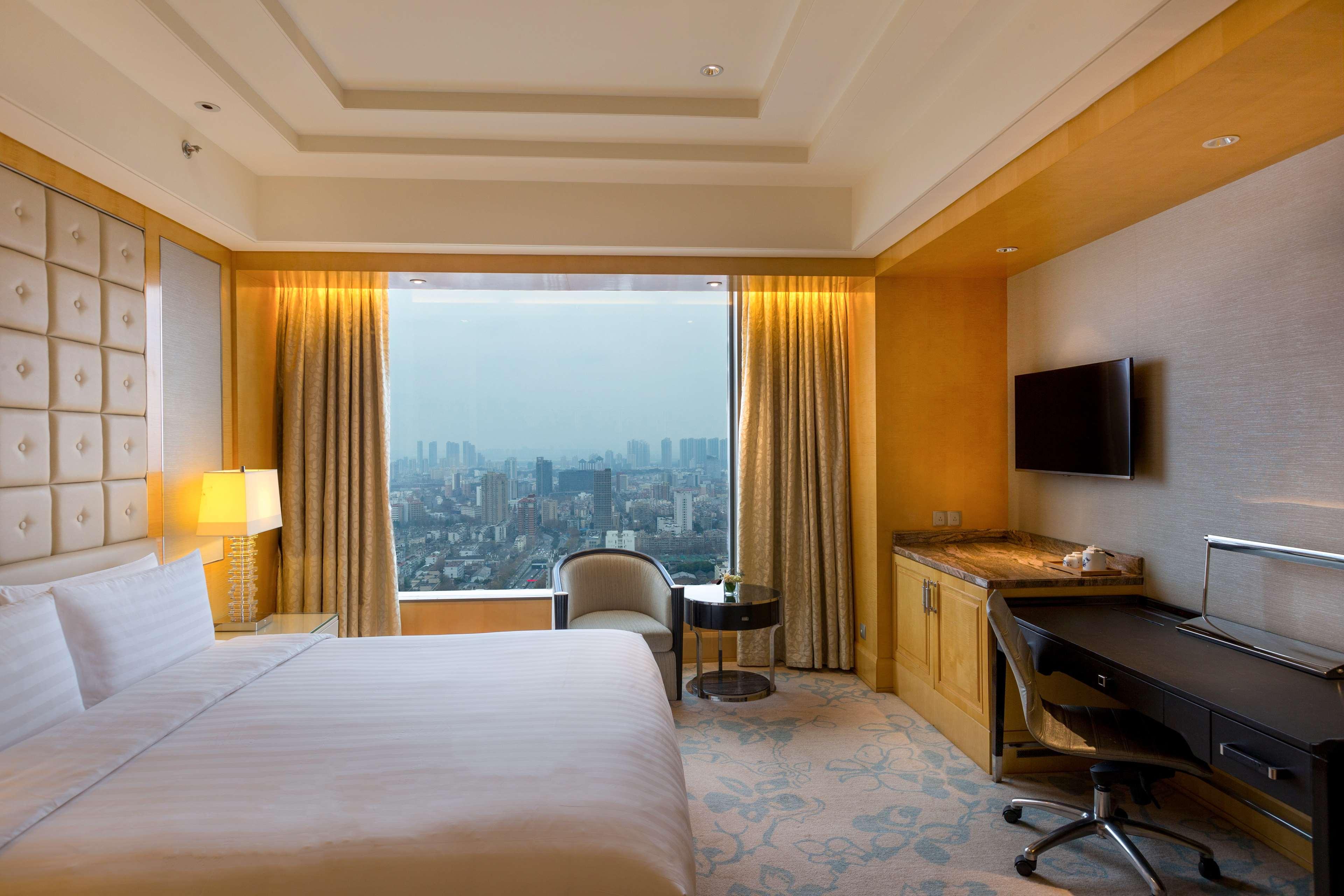 Double Premier King Bed