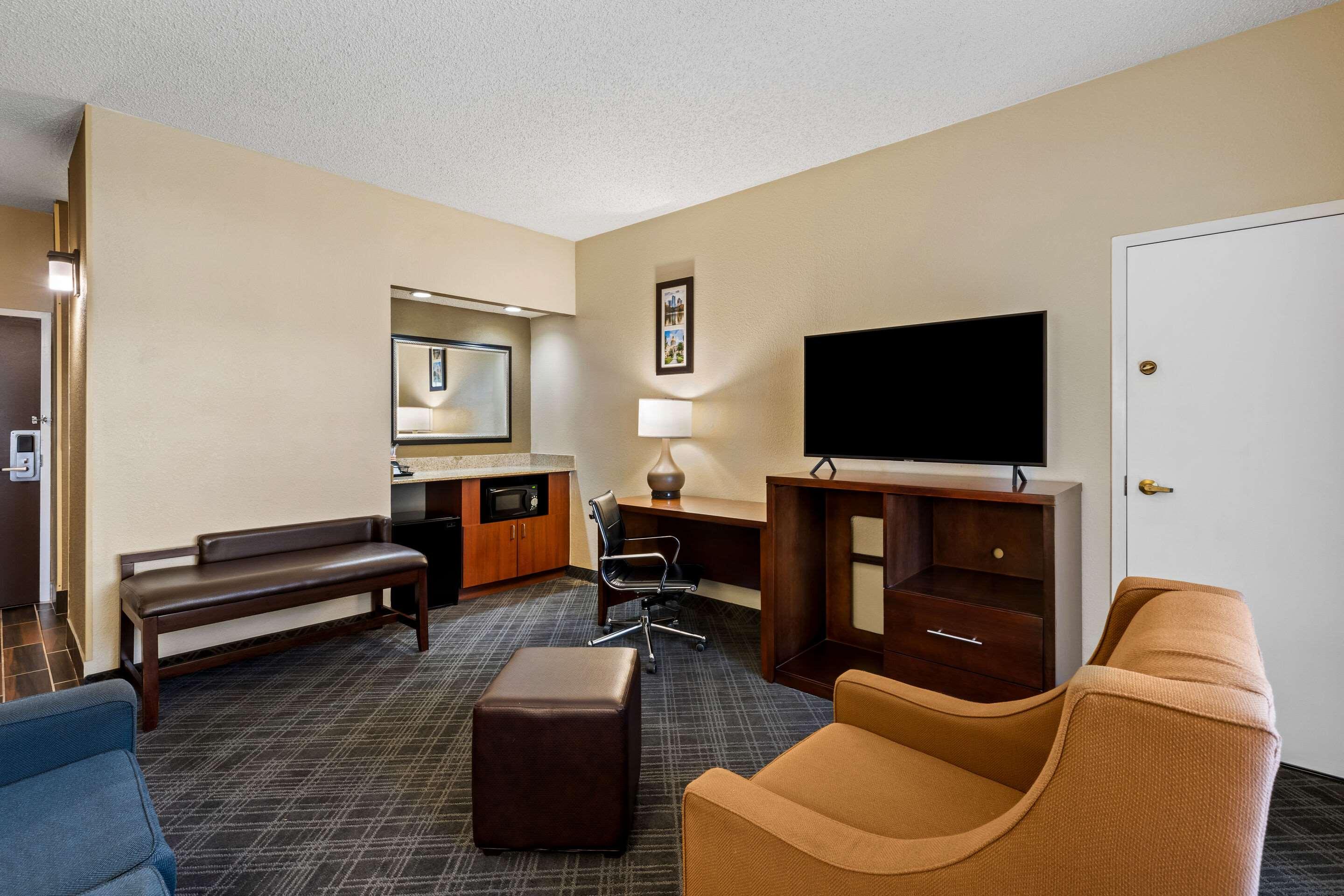 Suite Two Double Beds