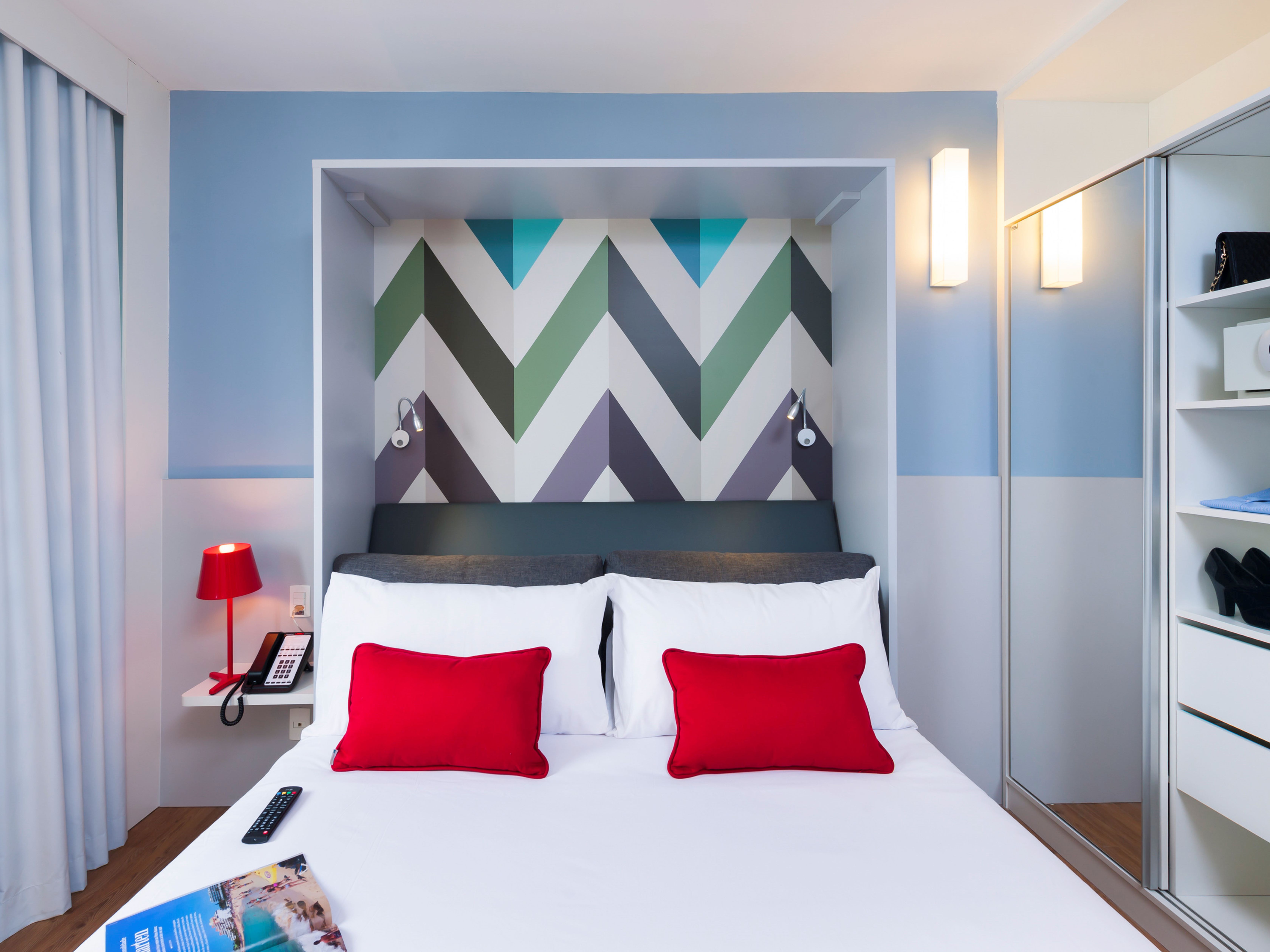 Apartment Queen Size Bed