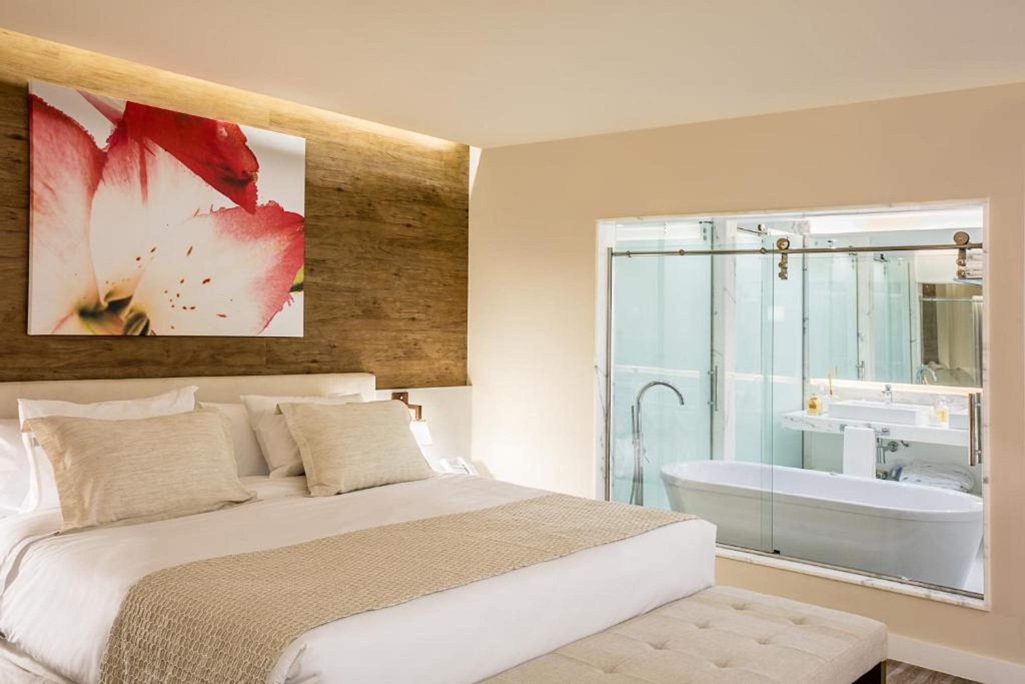 Double Deluxe King Bed