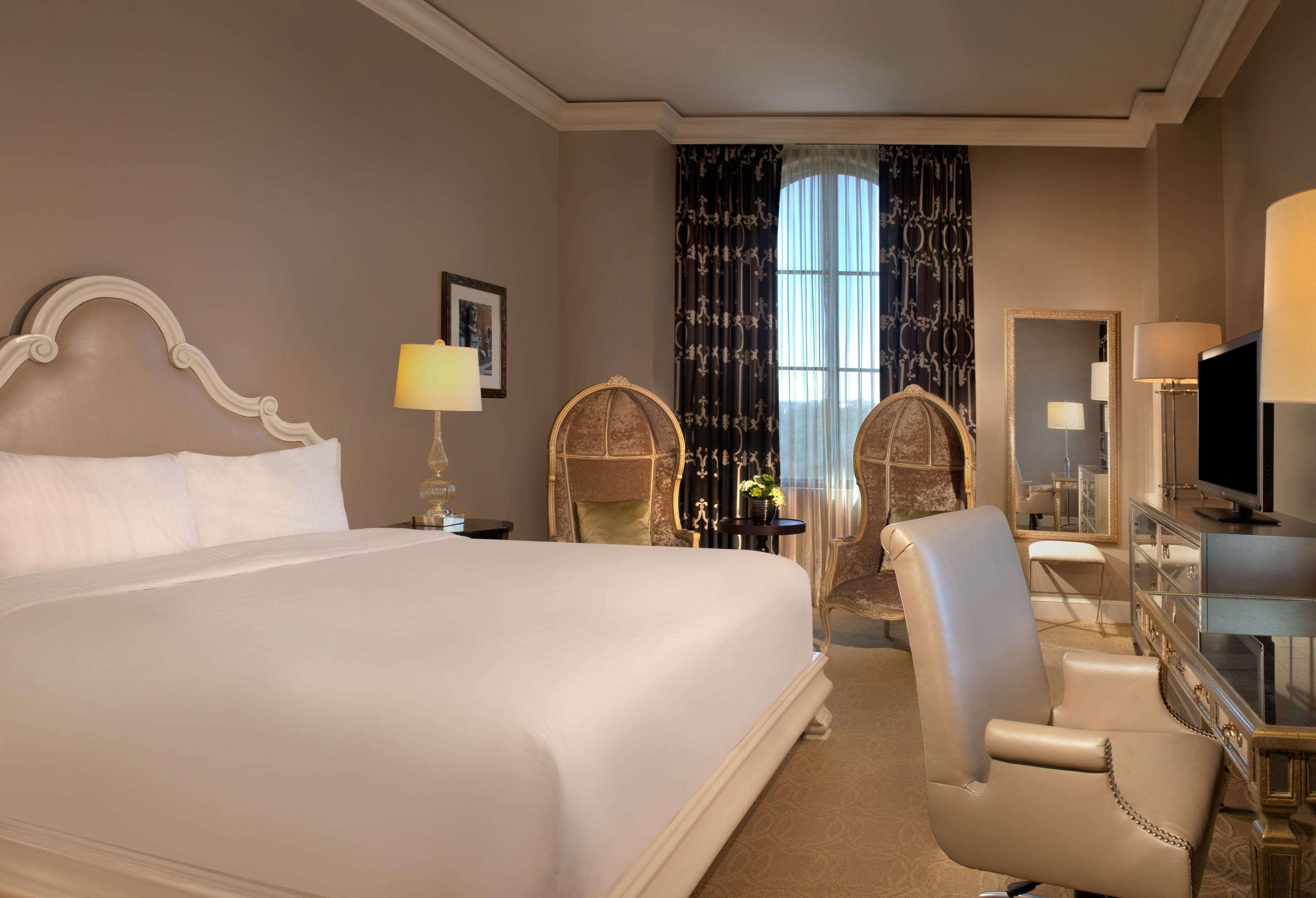 Double King Bed Non Smoking