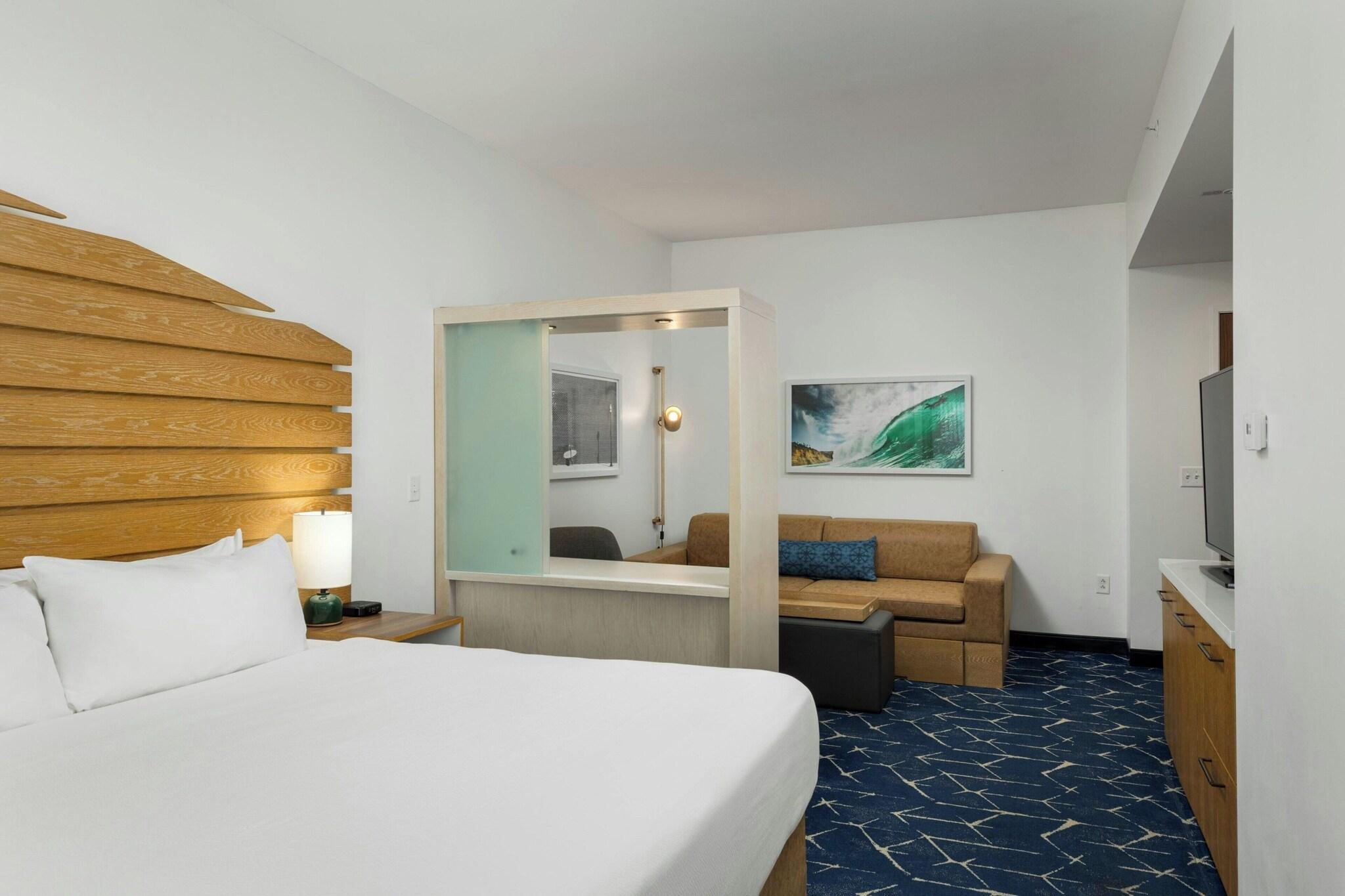Studio King Size Bed