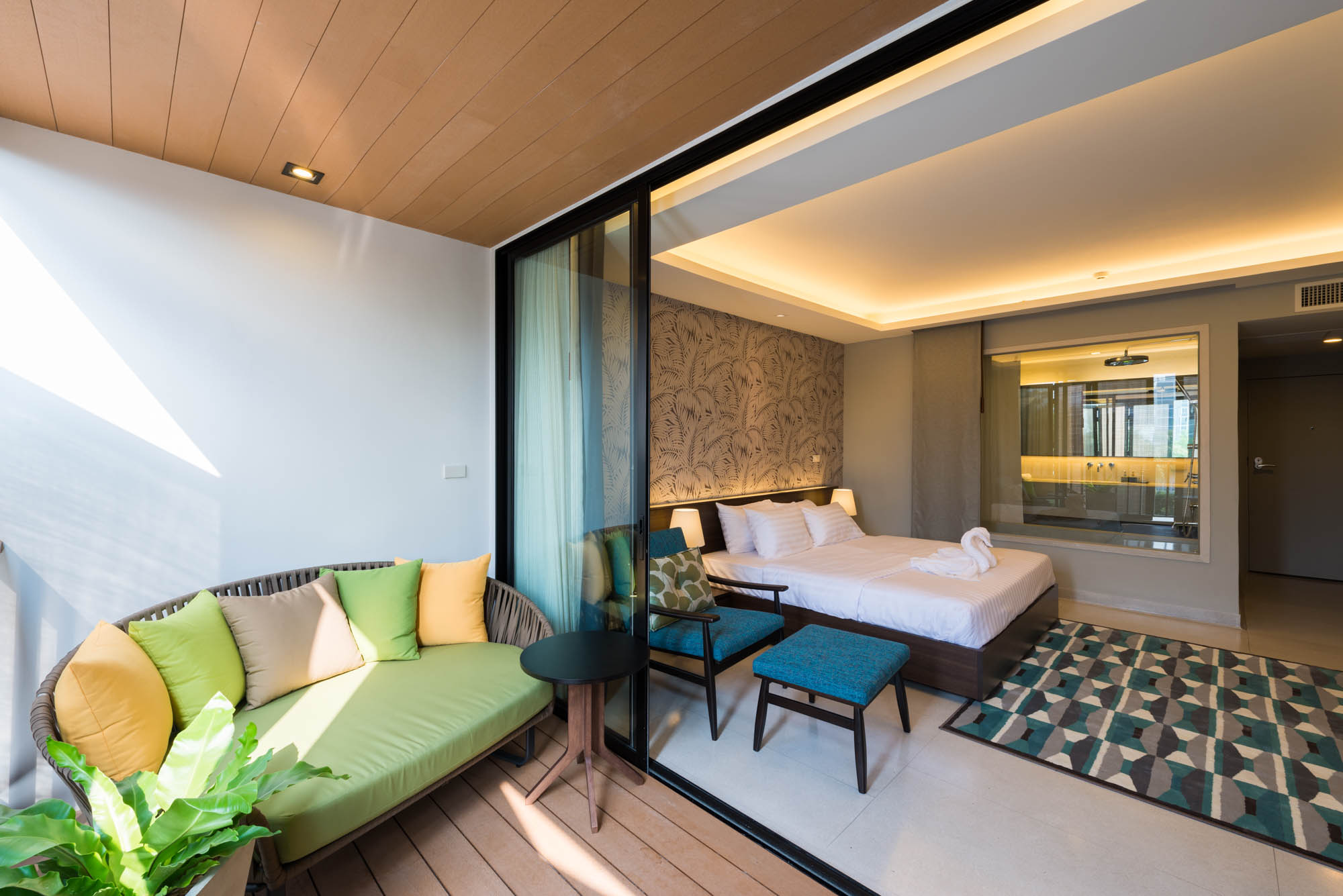 Double Deluxe King Bed