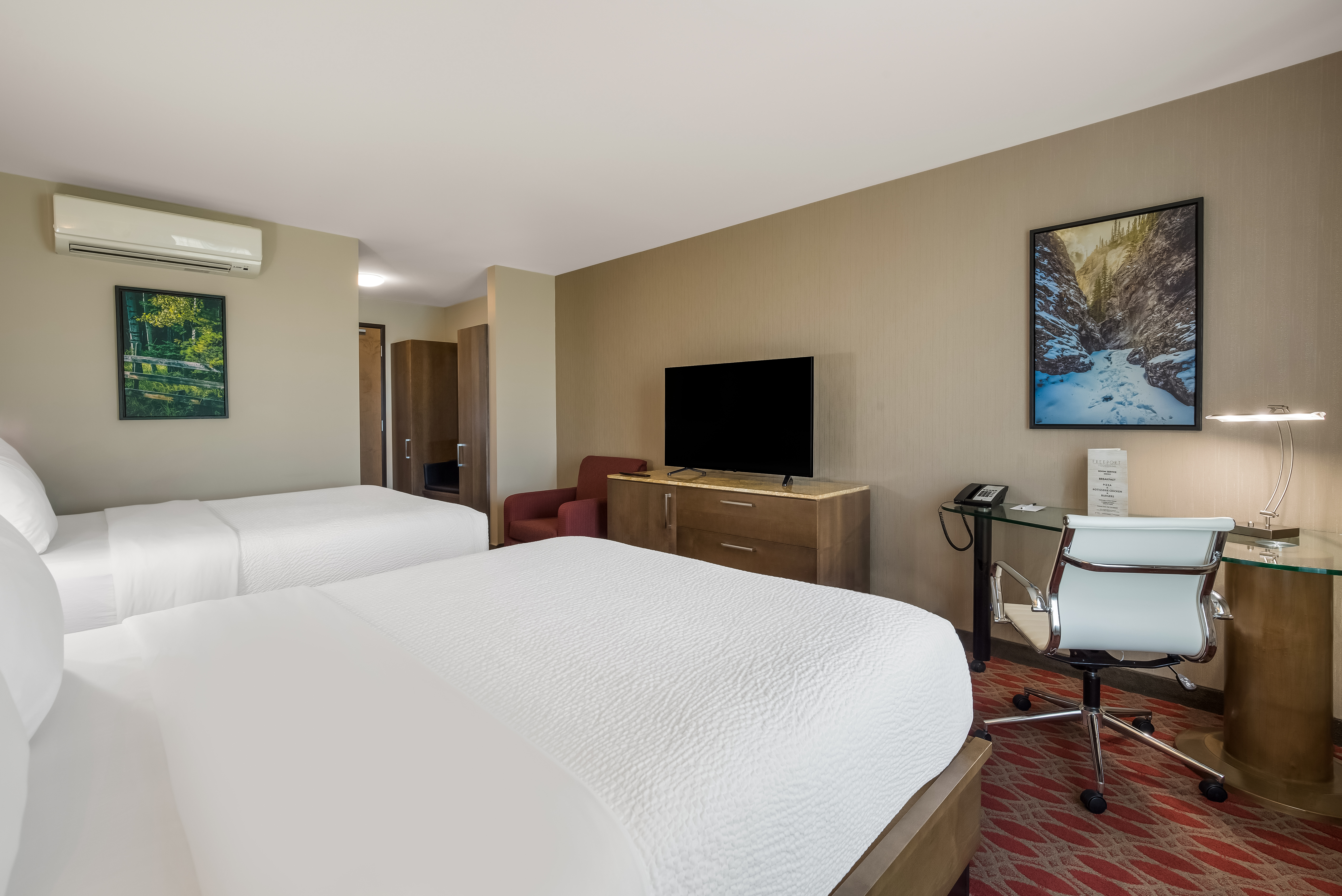 Double Two Queen Beds Non Smoking