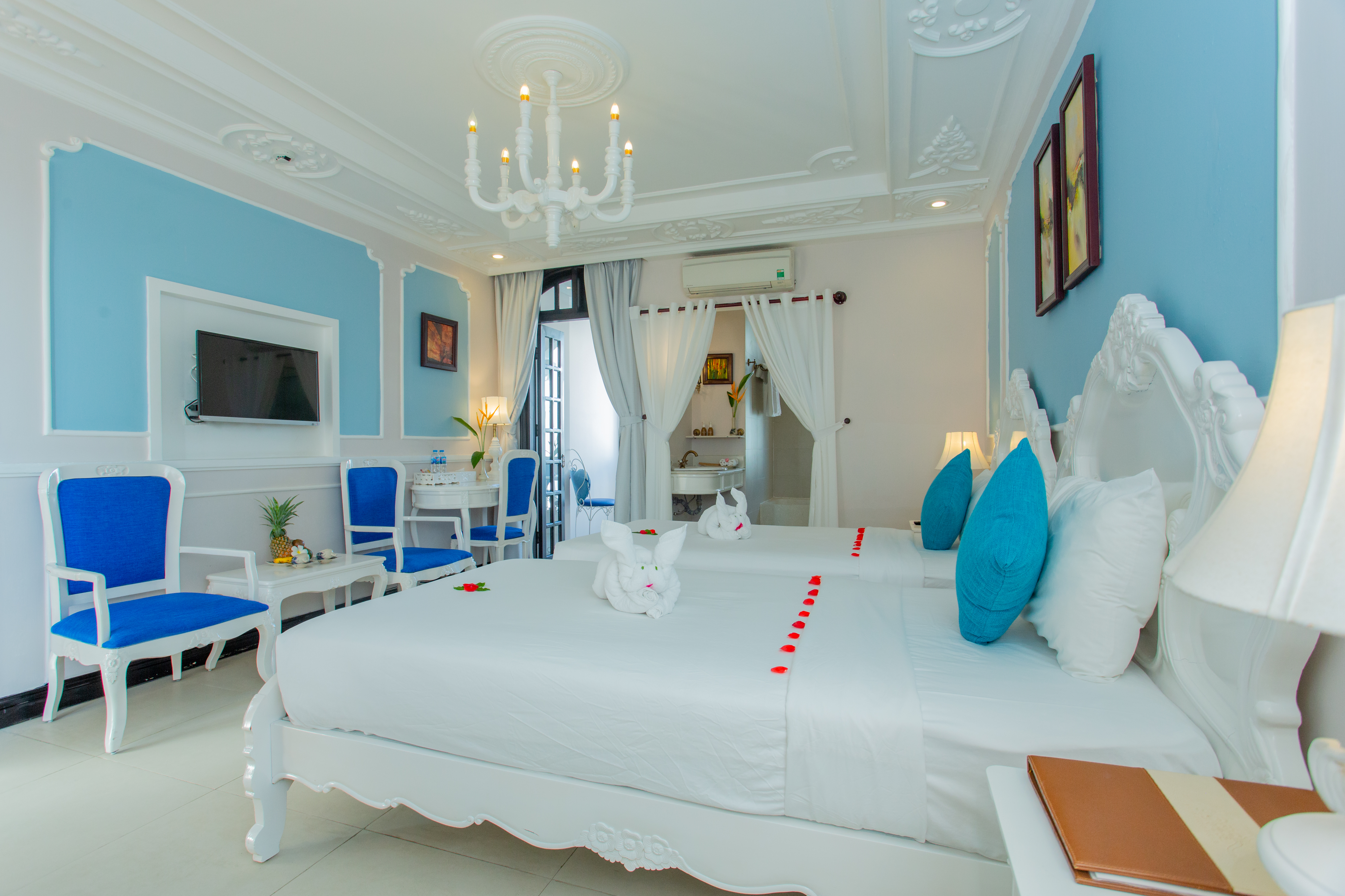 Double or Twin Deluxe