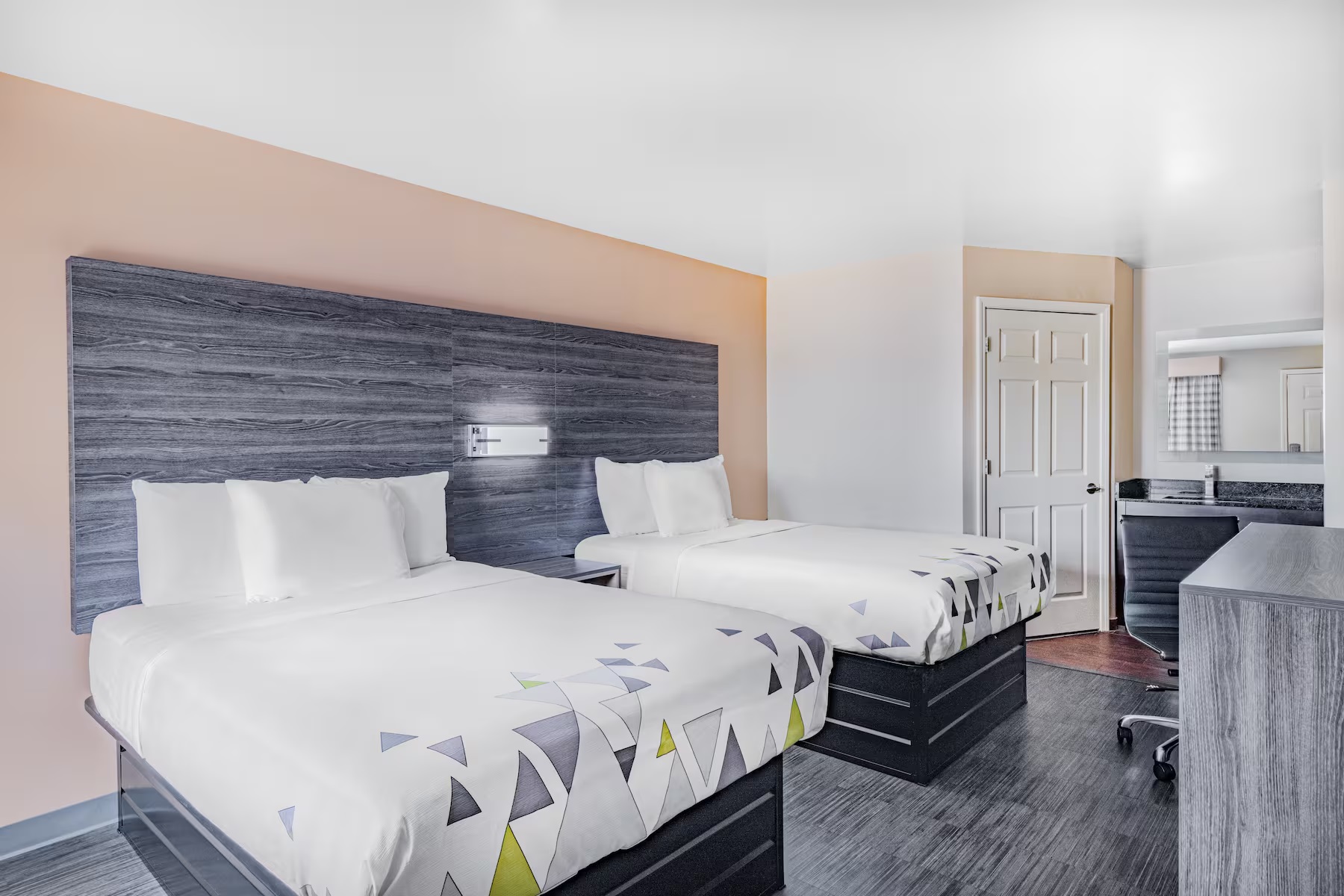 Quadruple Two Double Beds