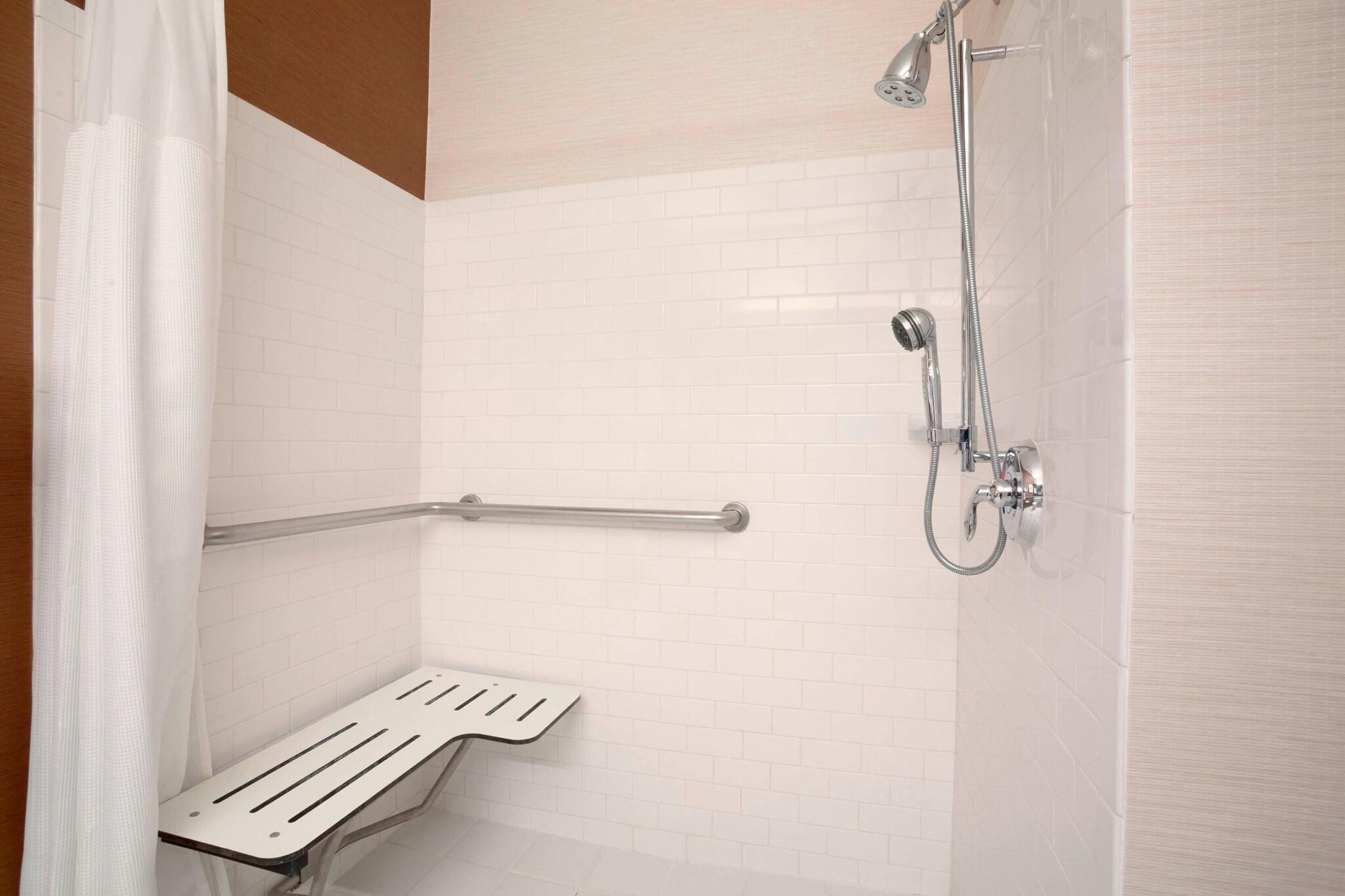 Quadruple Two Queen Beds