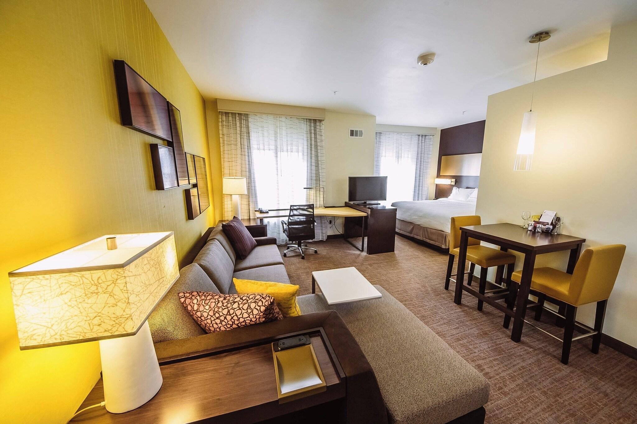 Studio King Size Bed