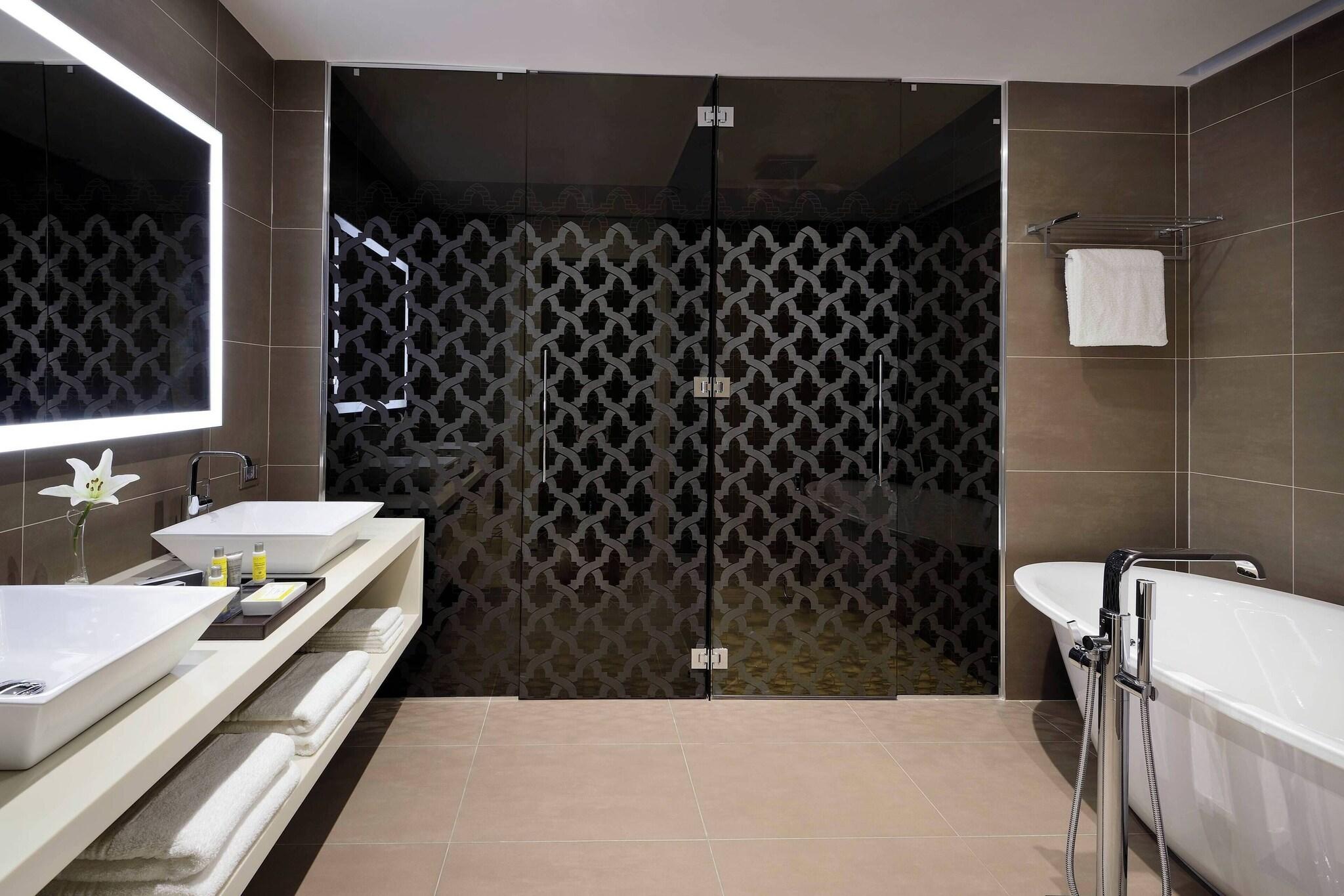 Suite Executive King Bed