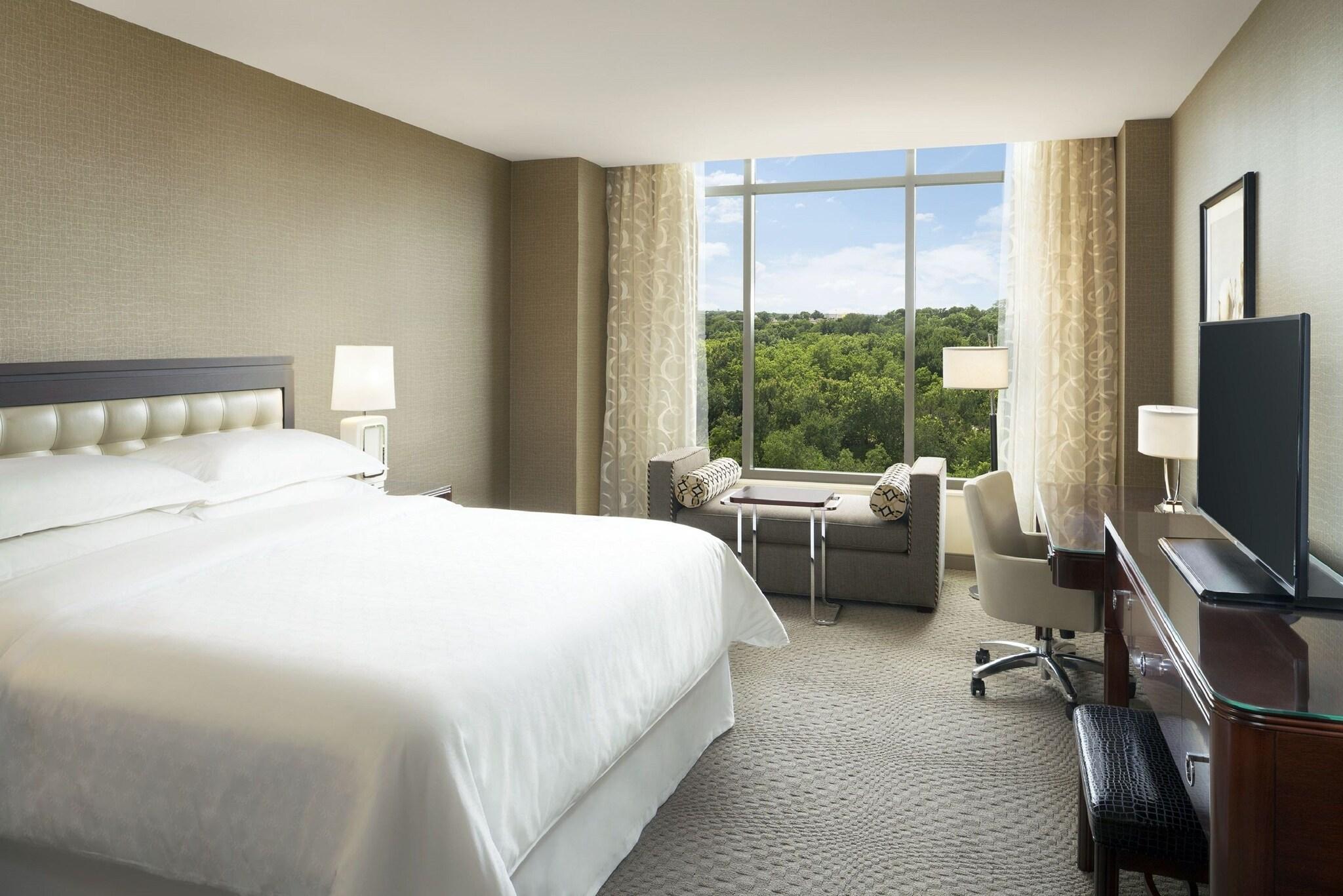 Double Club King Bed