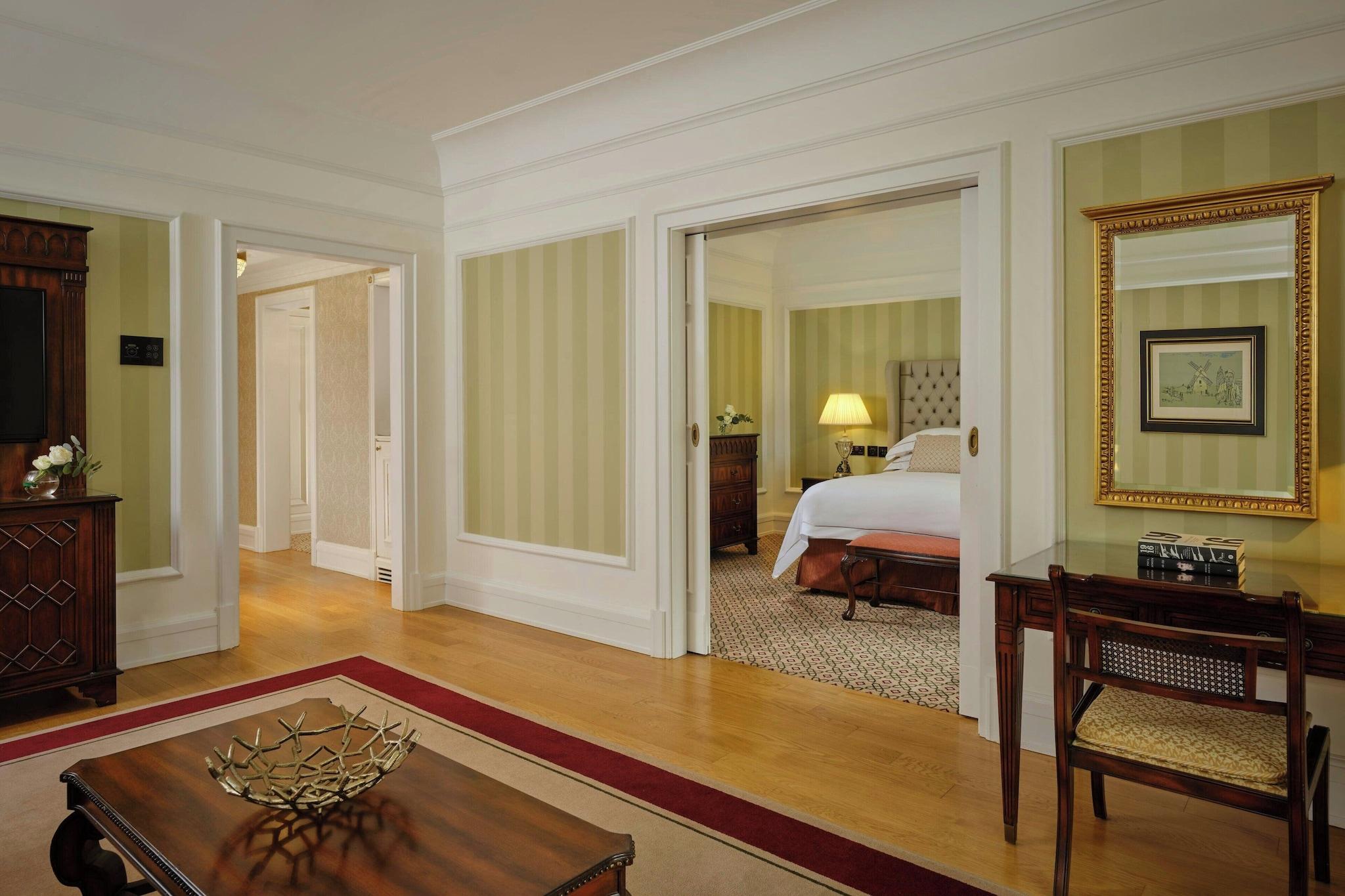 Suite Two Double Beds One Bedroom 