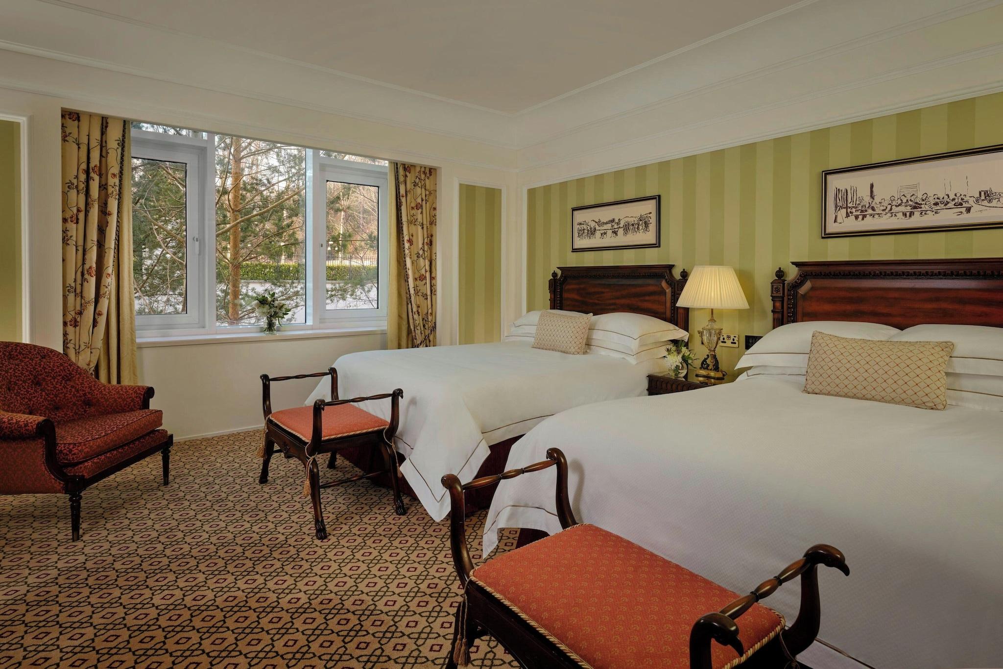 Quadruple Deluxe Two Double Beds