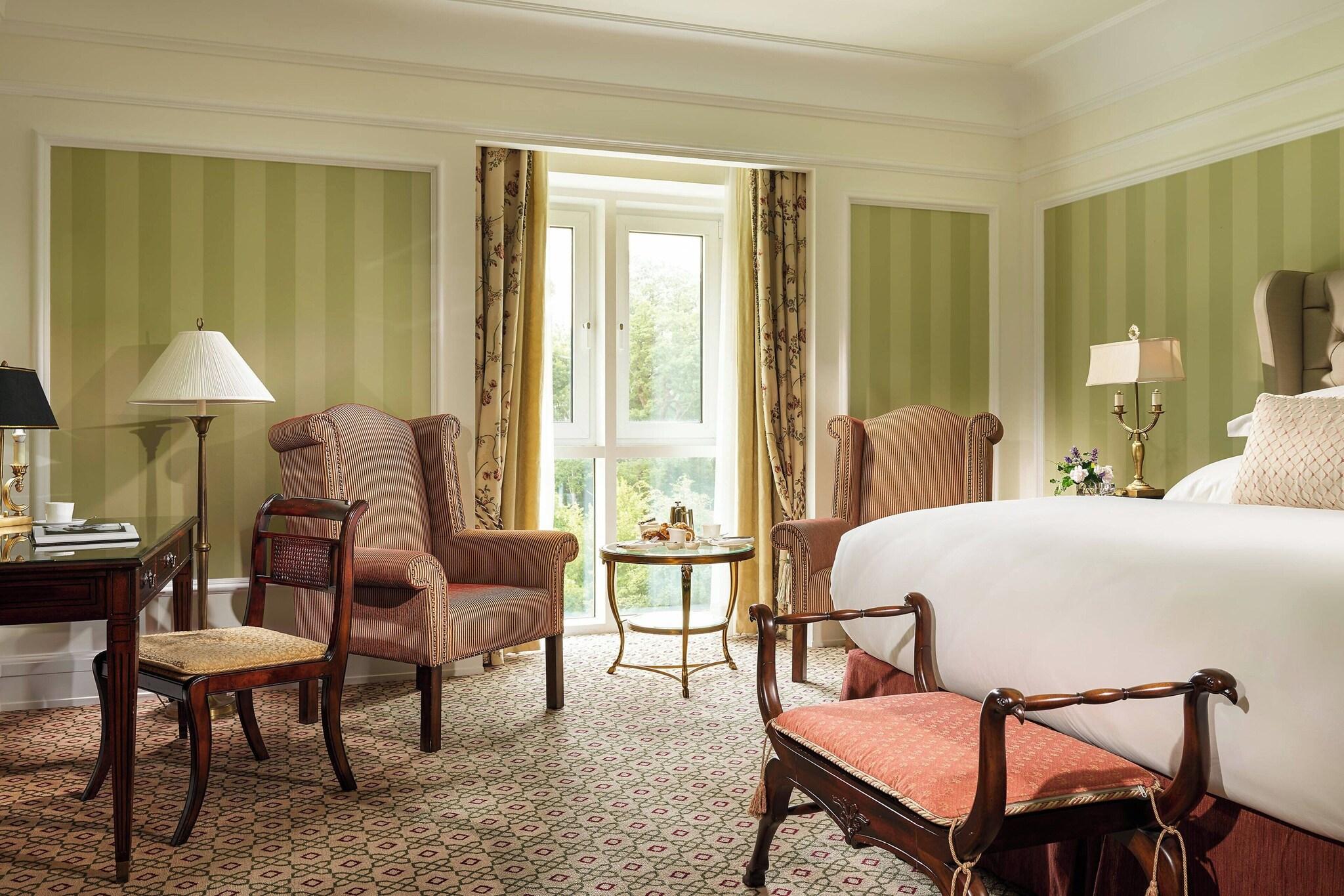 Double Deluxe King Bed