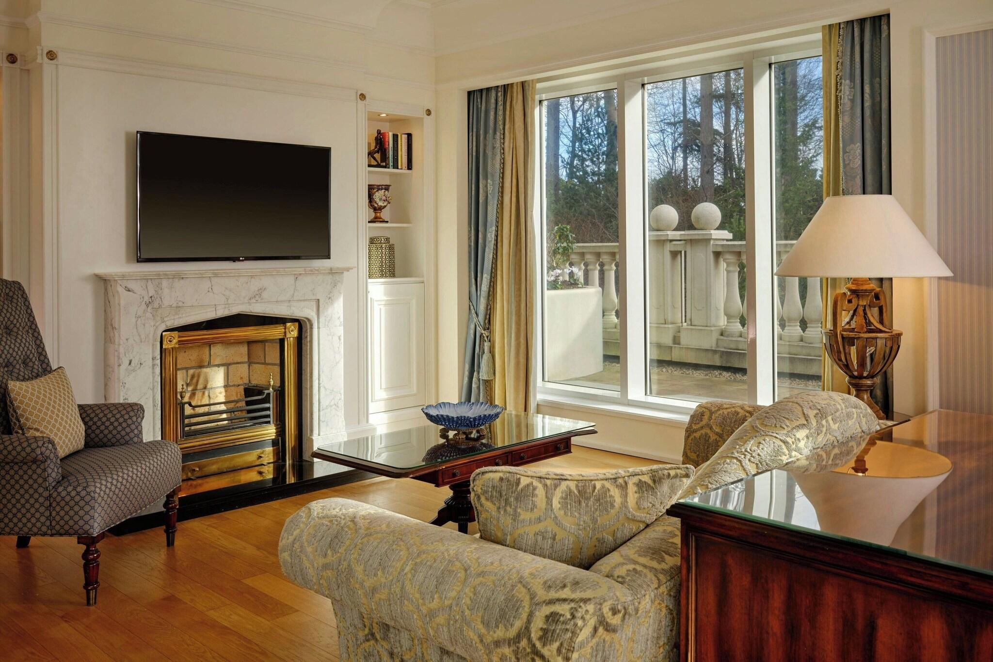 Suite King Bed One Bedroom 