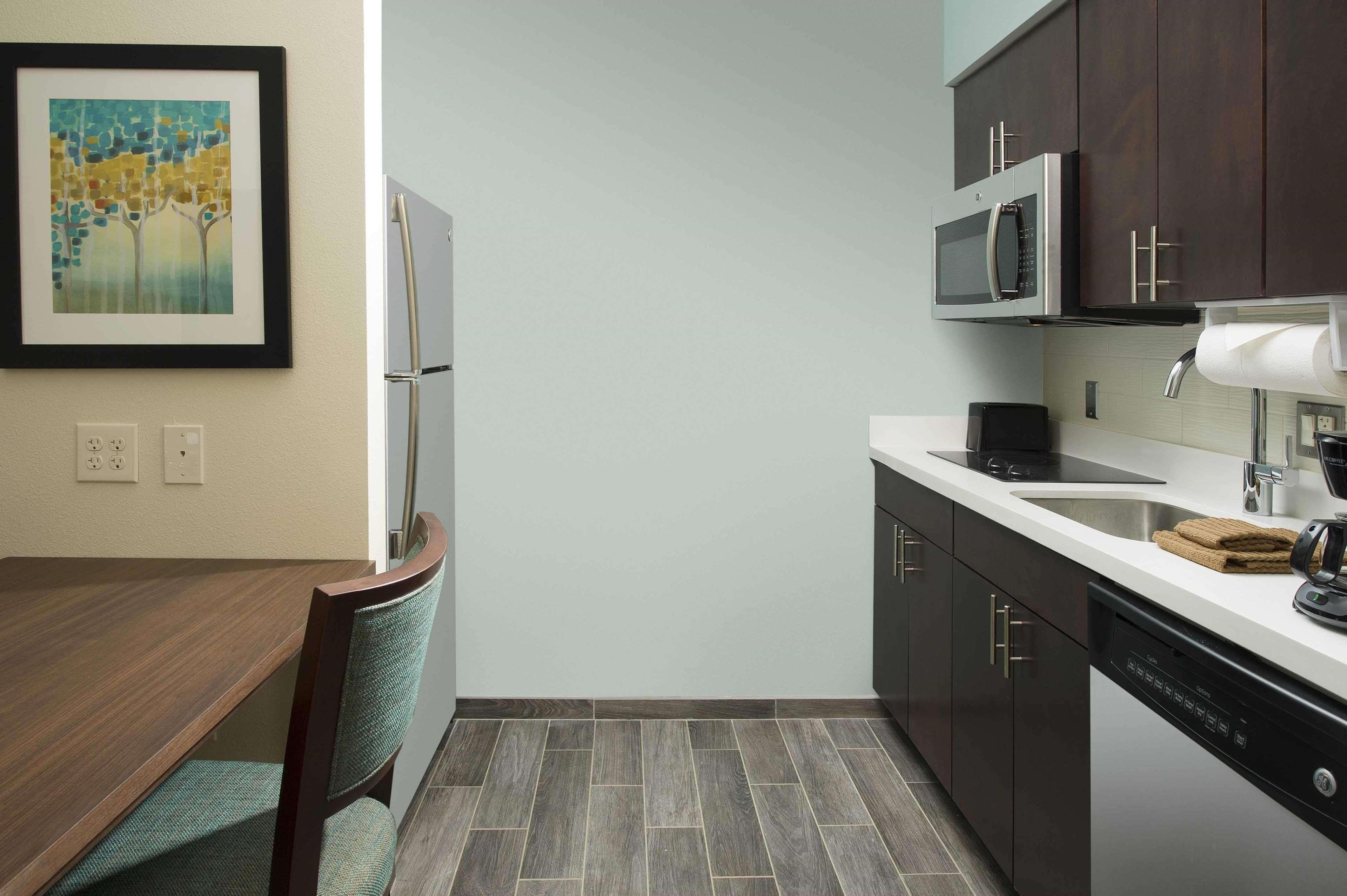 Suite Two Queen Beds One Bedroom