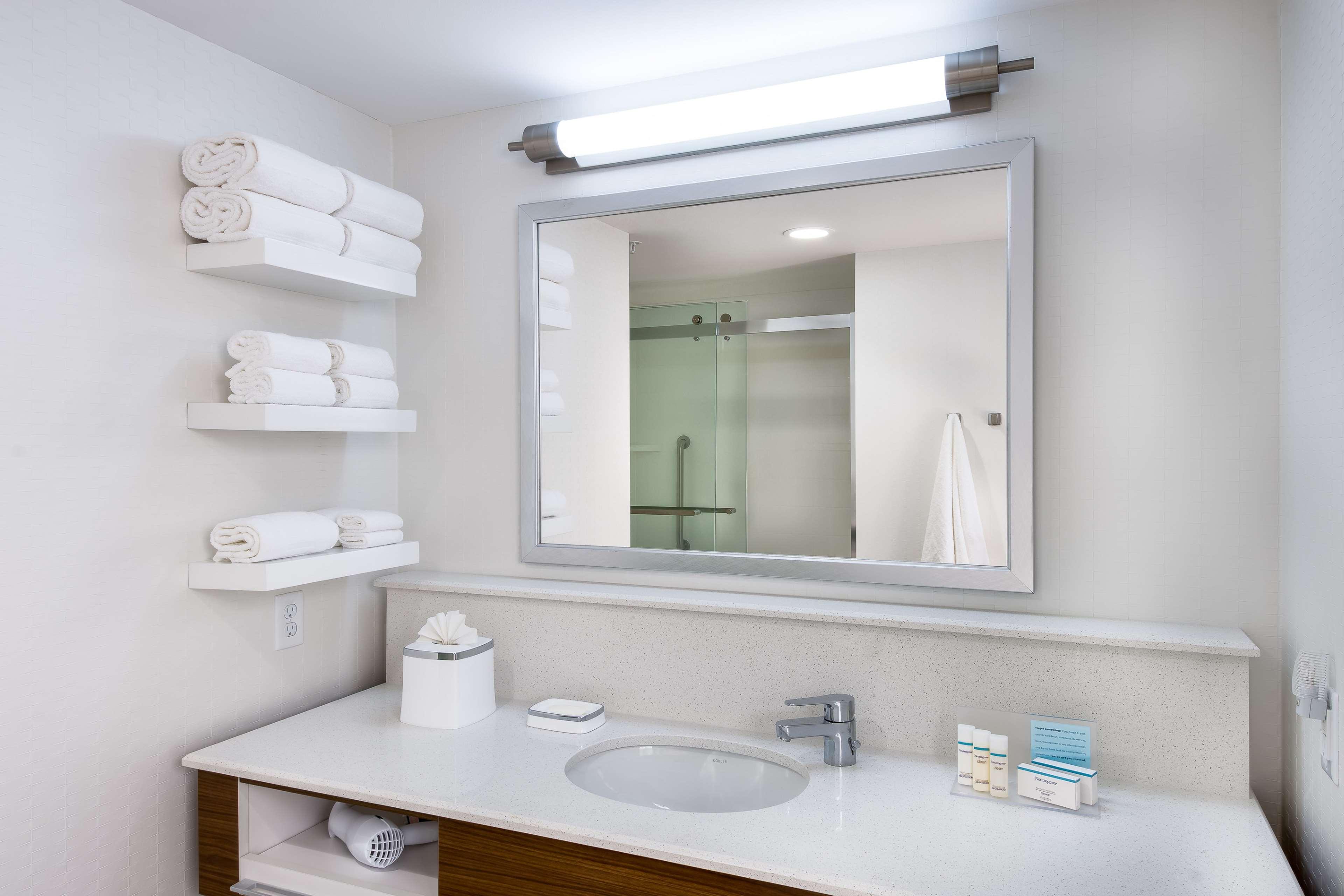 Double Accessible with Views