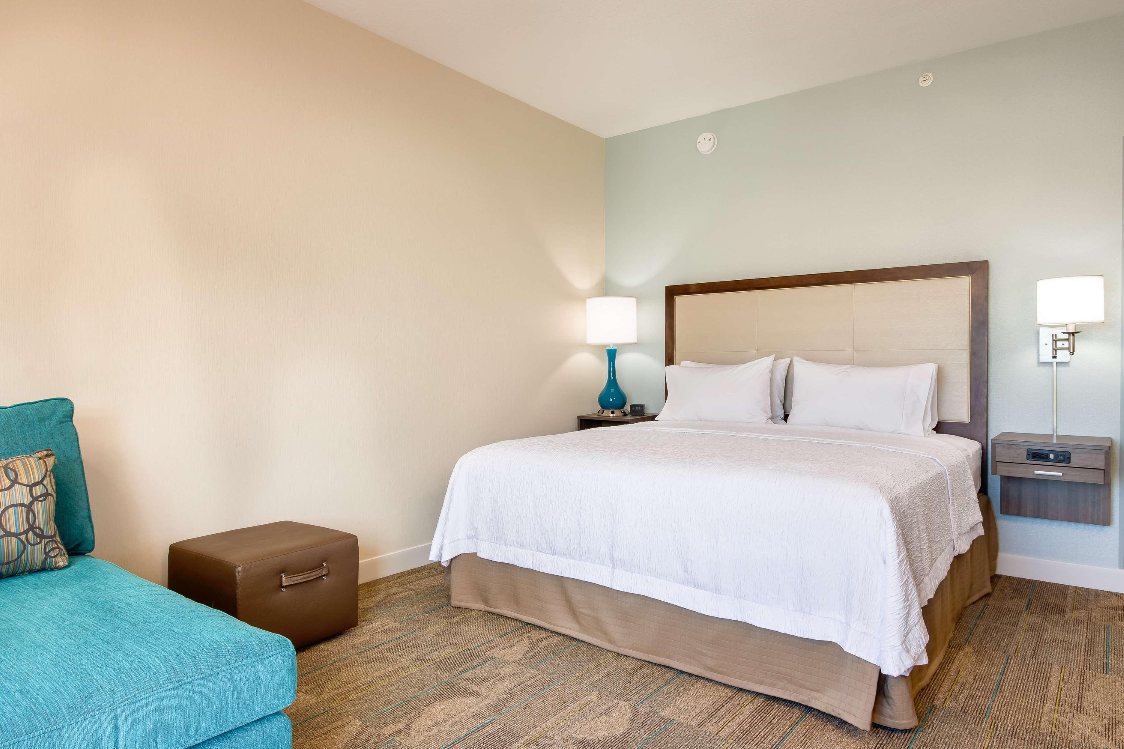 Double City View King Bed